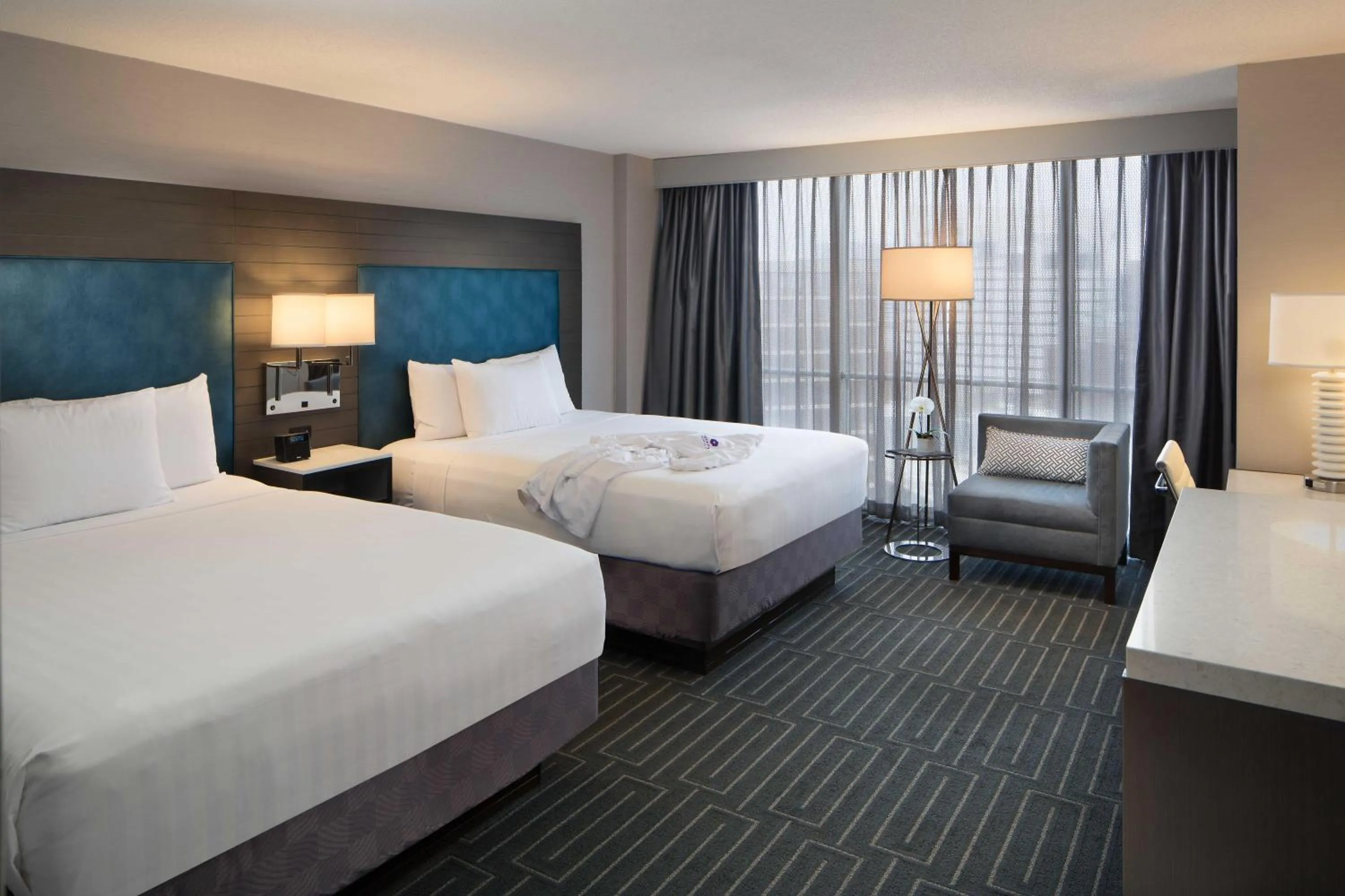 Deluxe Queen Room with Two Queen Beds in Hyatt Regency Cincinnati