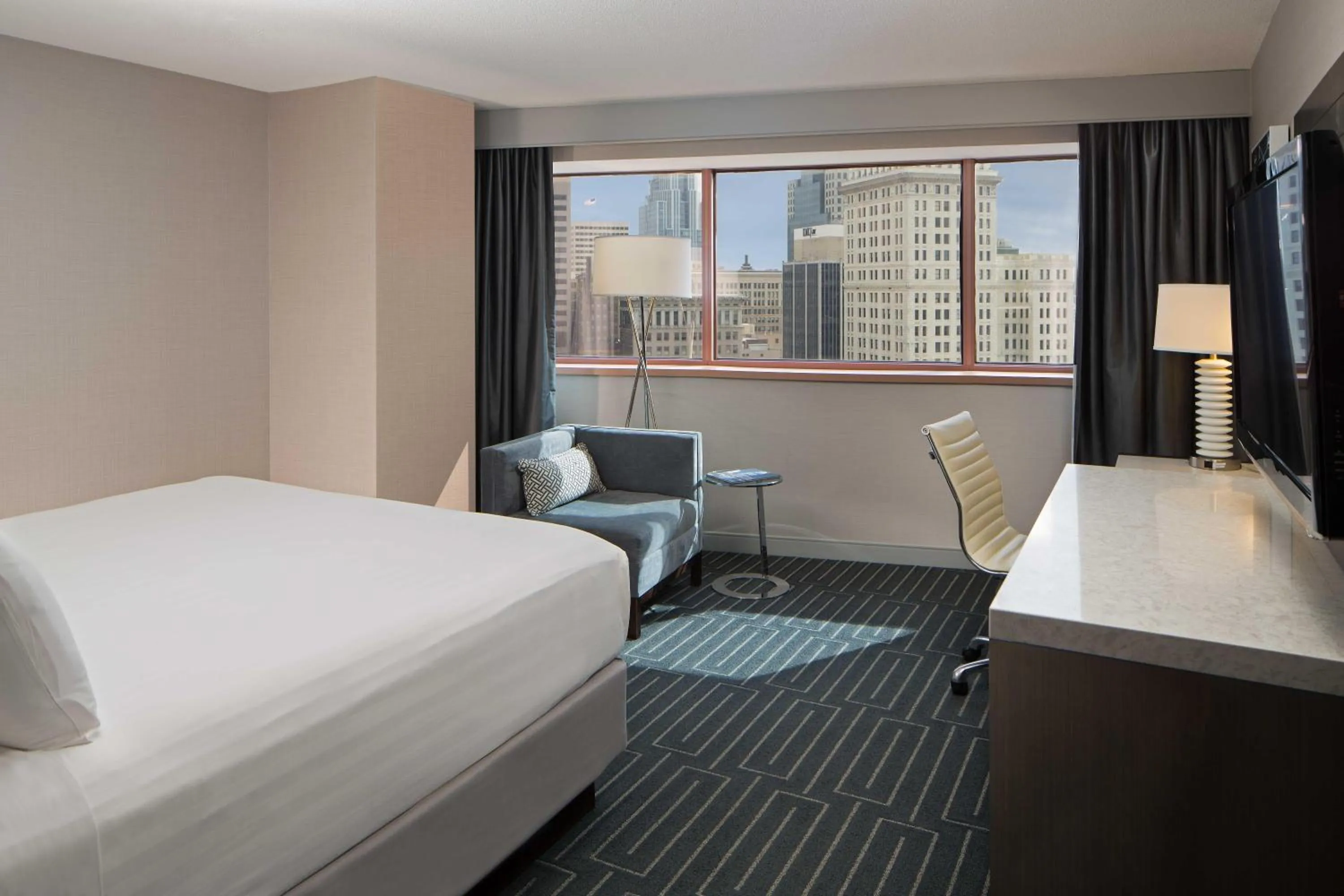 Deluxe King Room in Hyatt Regency Cincinnati