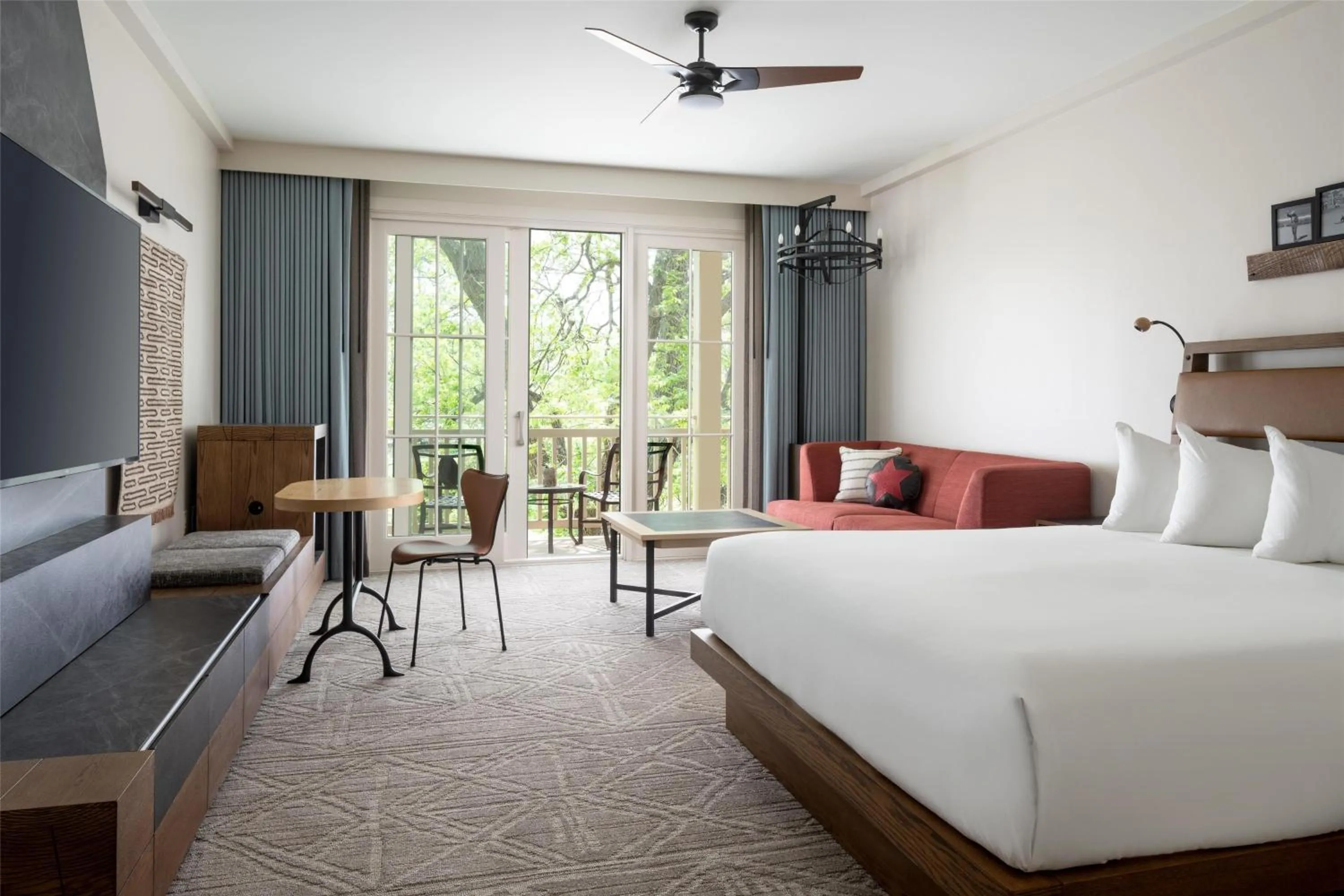 Crooked River Suite in Hyatt Regency Lost Pines Resort and Spa