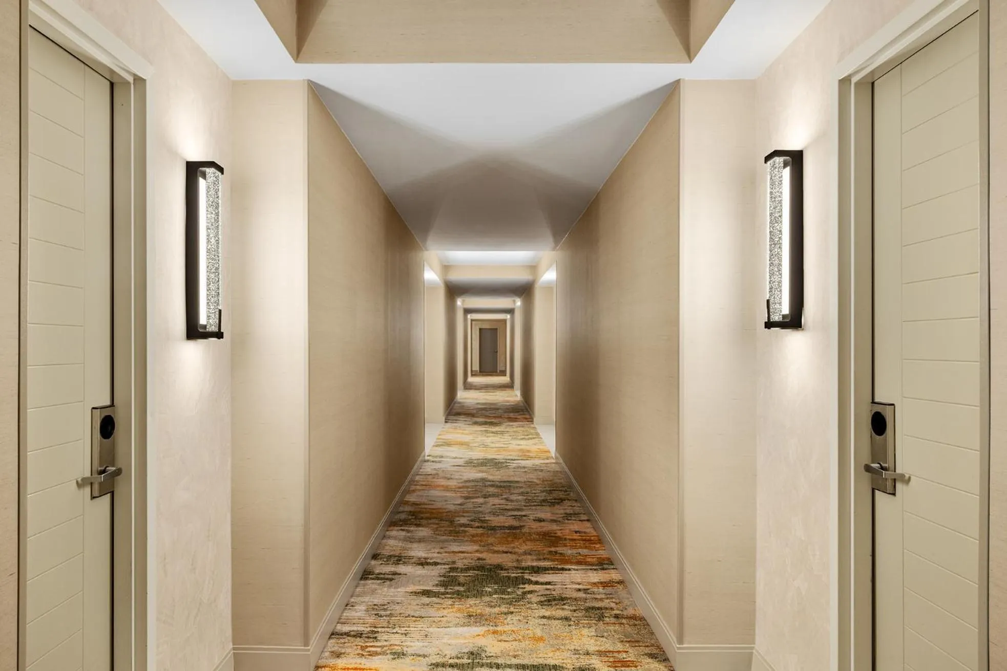 King Room with Mountain View in Grand Hyatt Scottsdale Resort