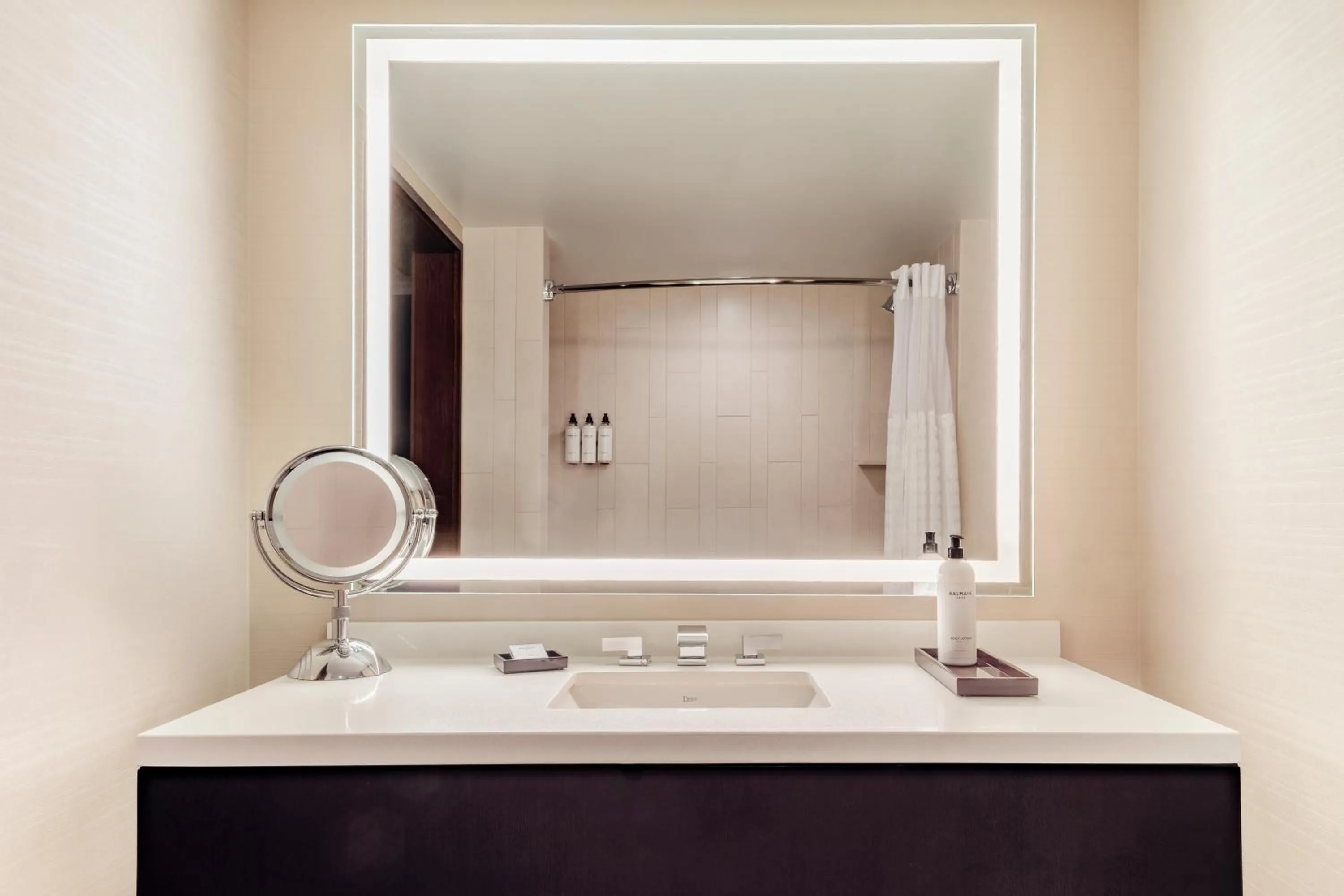 Queen Room with Two Queen Beds and Accessible Shower - single occupancy - Disability Access in Grand Hyatt Denver