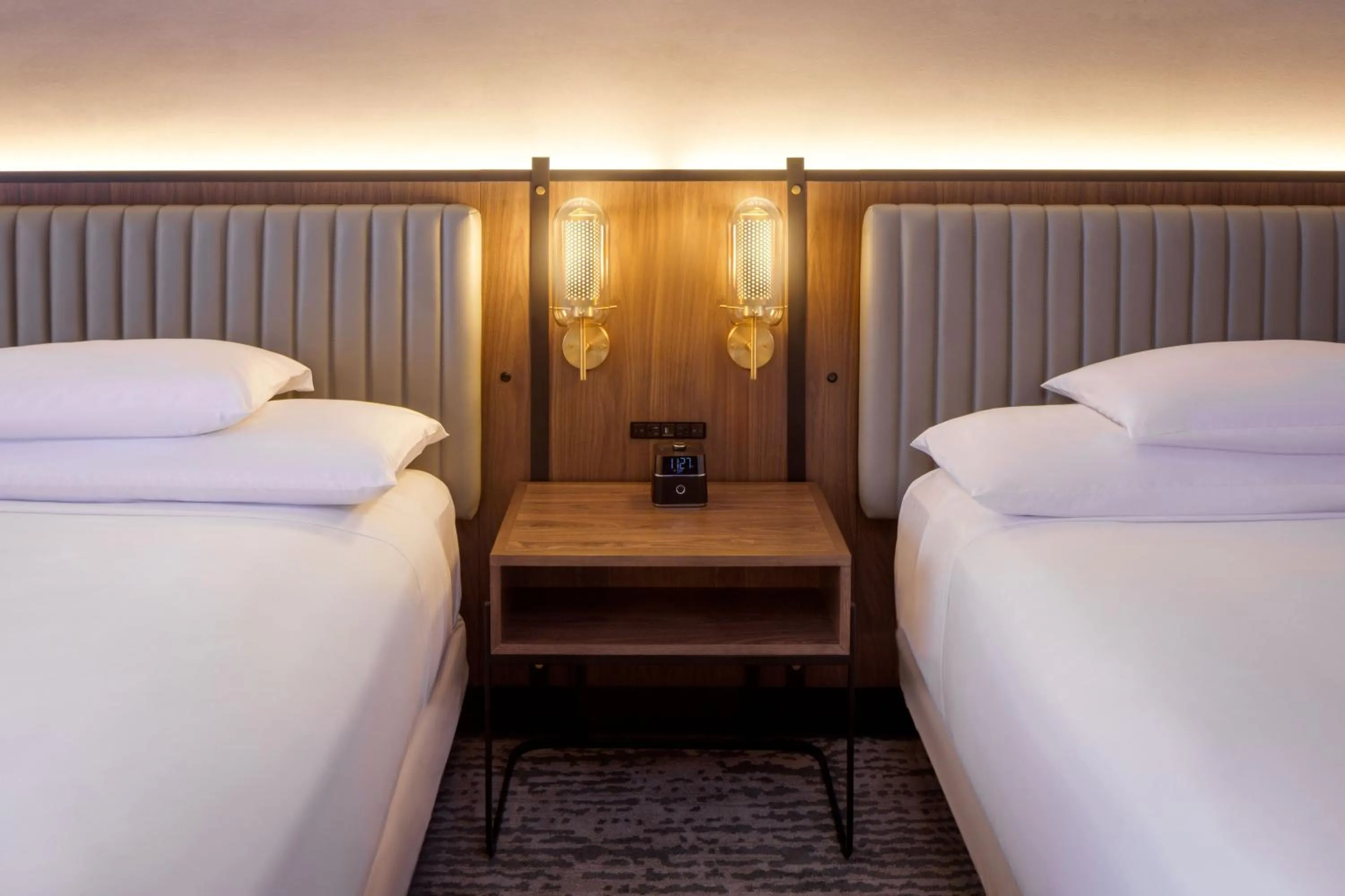 Queen Room with Two Queen Beds and View in Hyatt Regency Reston