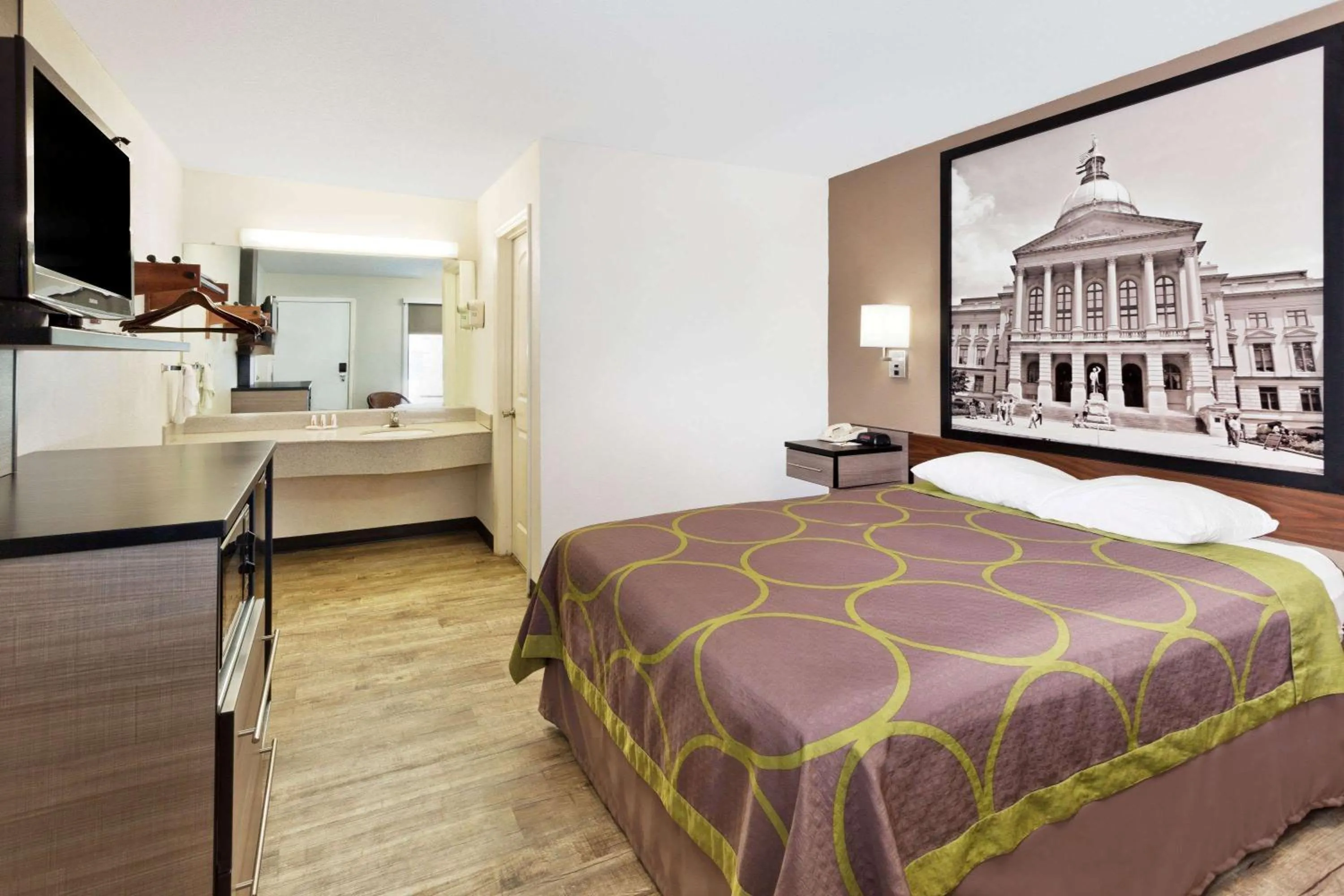 Queen Room - Non-Smoking in Super 8 by Wyndham Ringgold Chattanooga Area