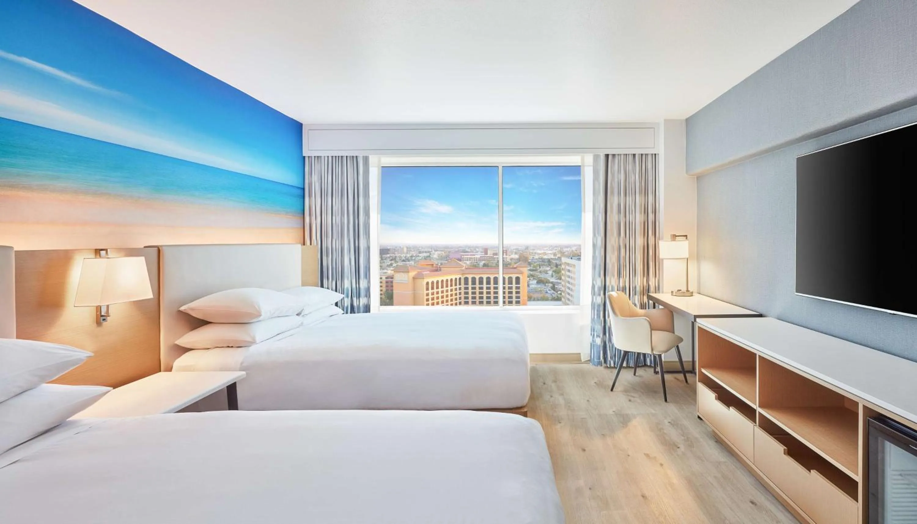 Deluxe Queen Room with Two Queen Beds in Hyatt Regency Orange County