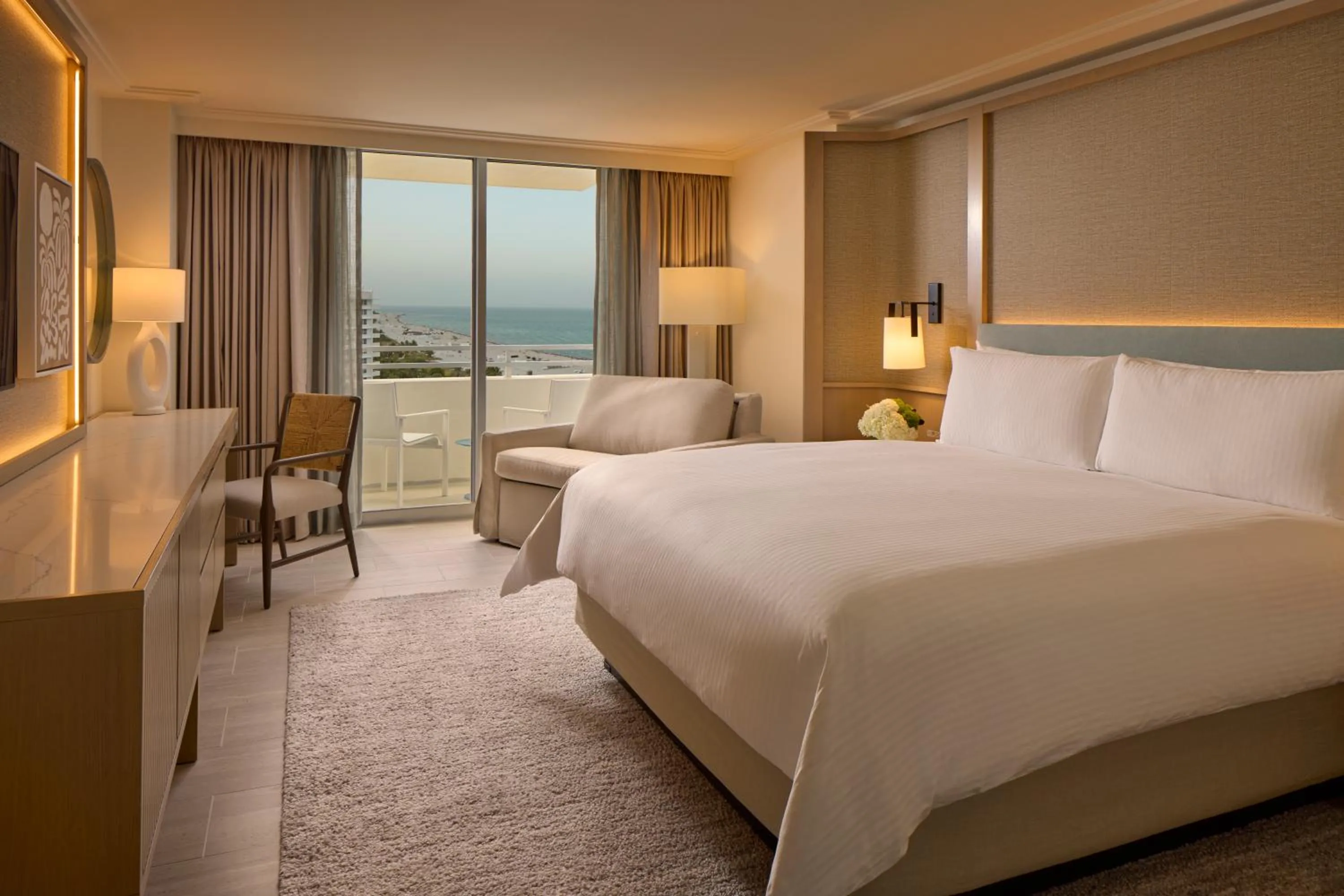 King Room with Ocean View and Balcony in Loews Miami Beach Hotel