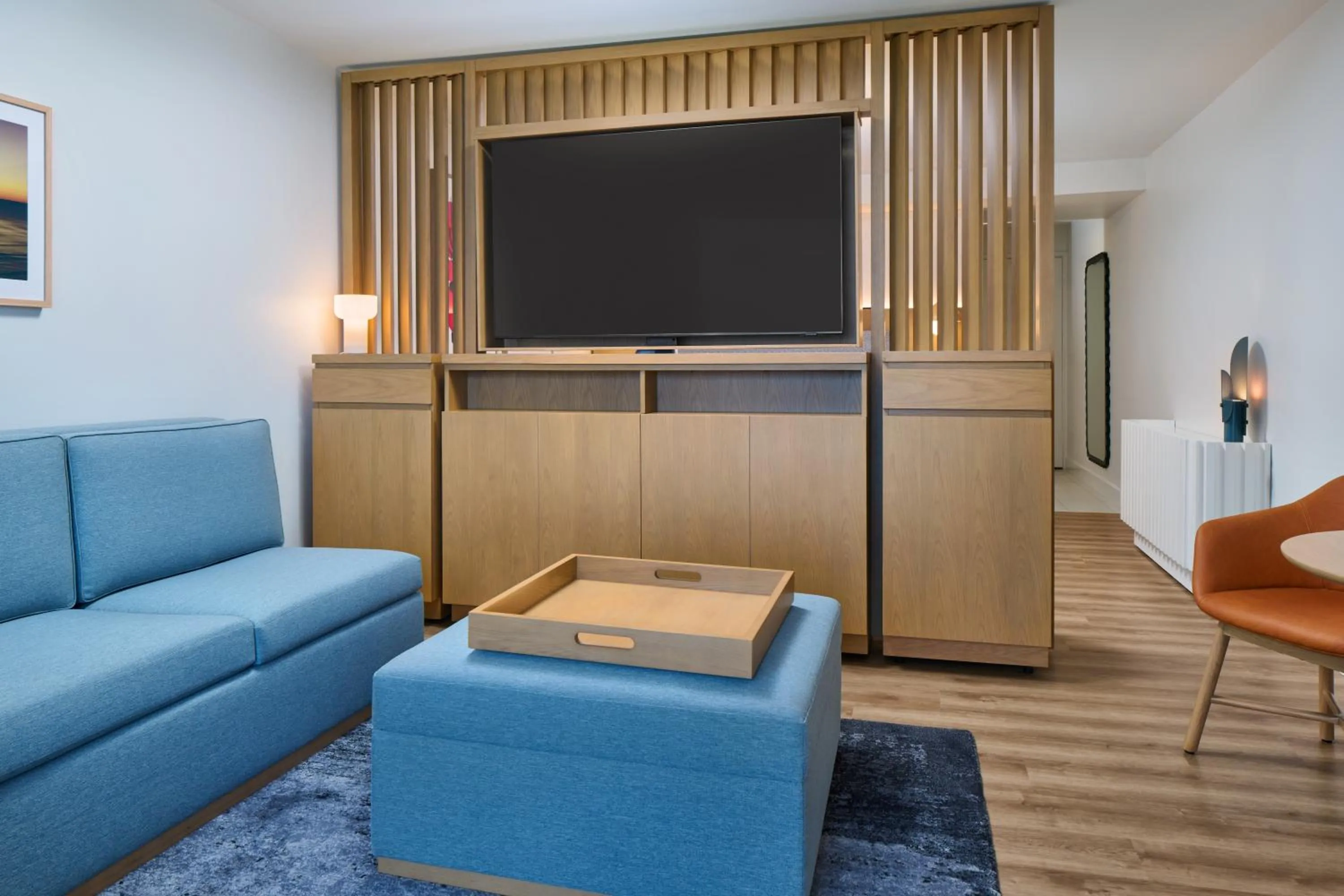 Junior Suite with One King Bed and Ocean Front in Hyatt Regency Waikiki Beach Resort & Spa