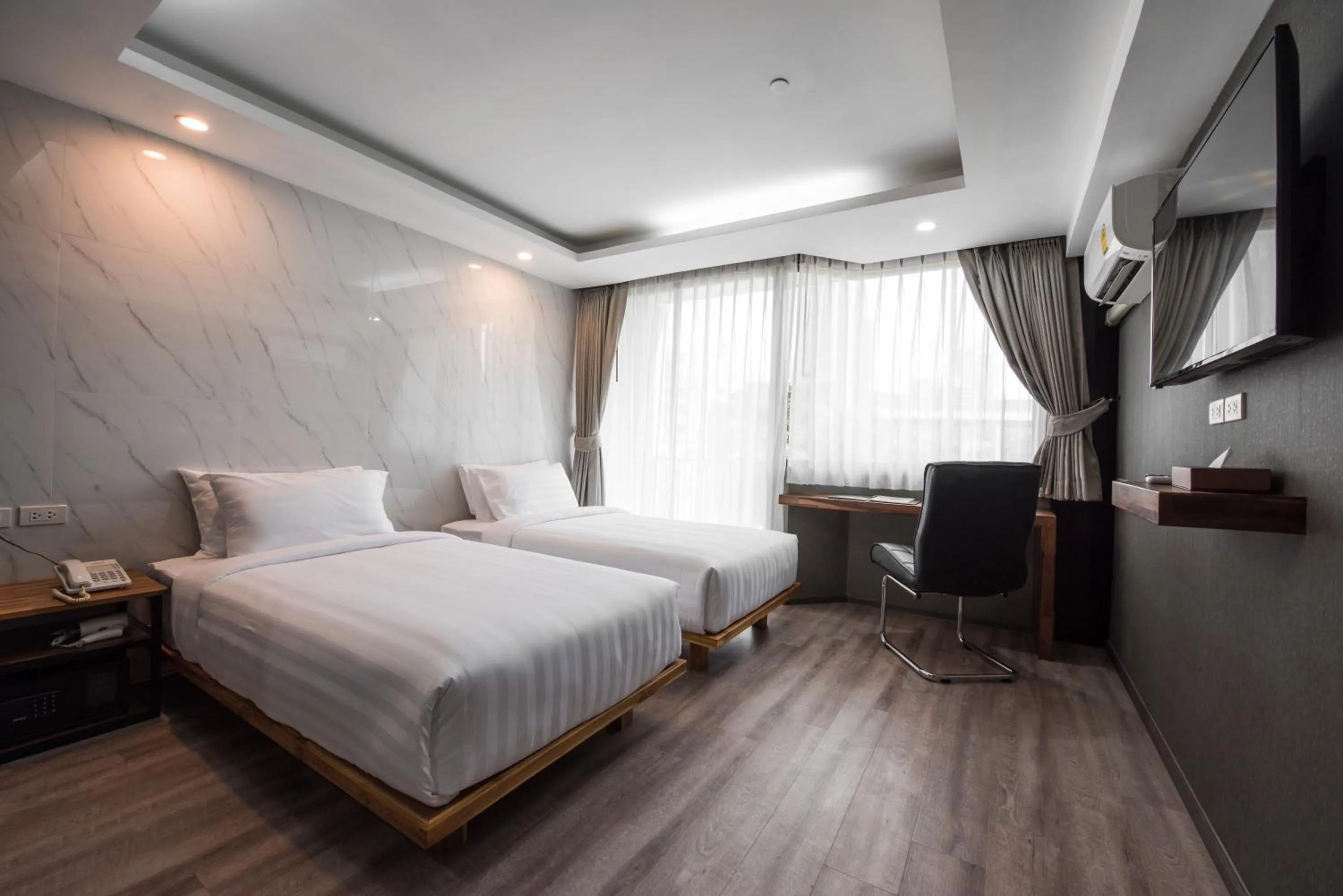 Deluxe Twin Room in Bangkok City Link Hotel