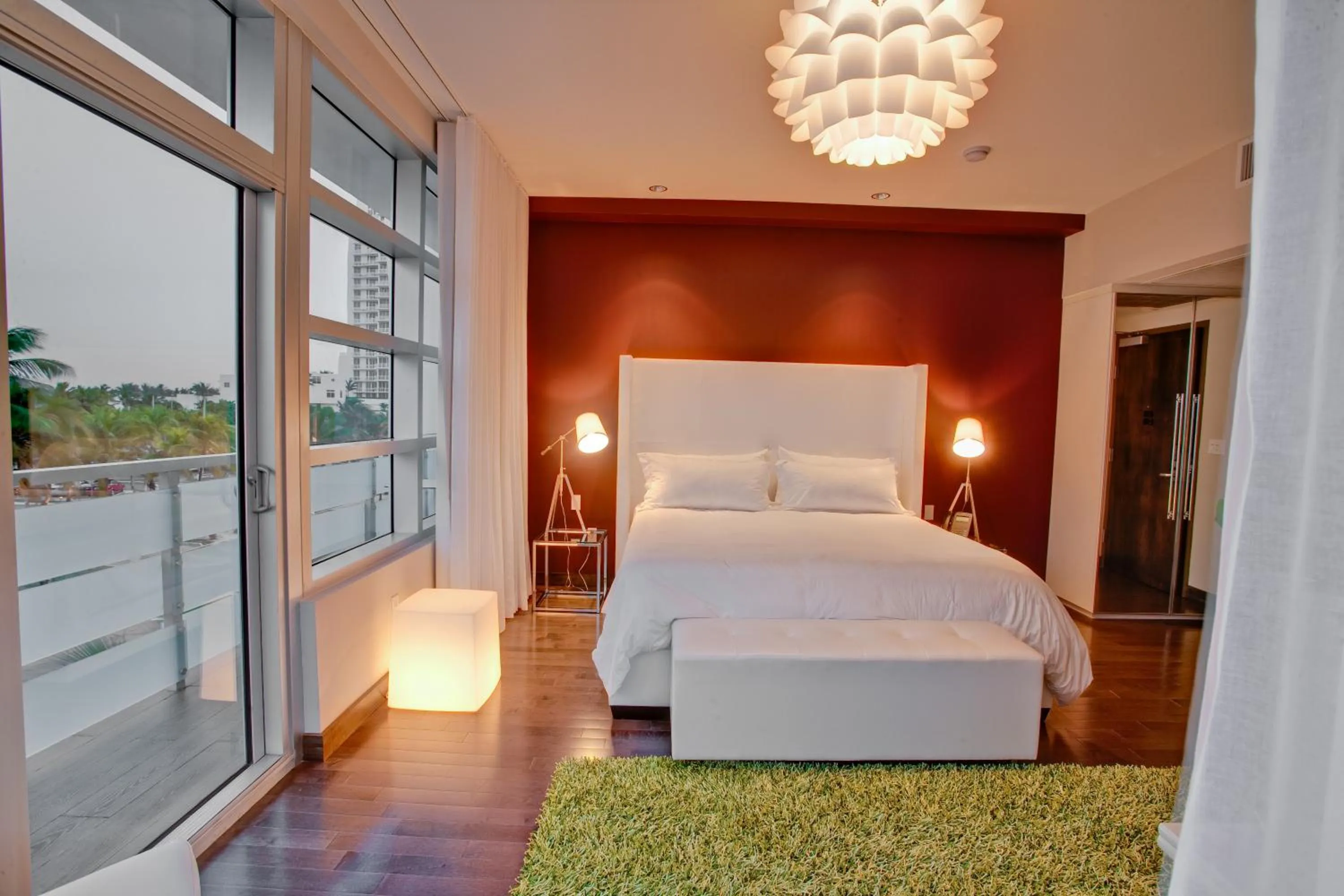 Prime King Balcony Room in Prime Hotel Miami