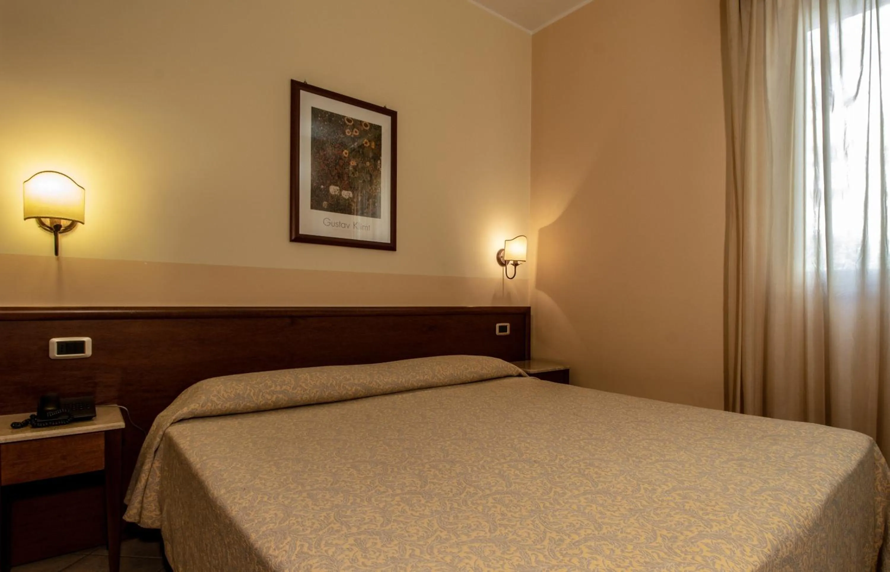 Double Room - single occupancy - Disability Access in Hotel Gangi