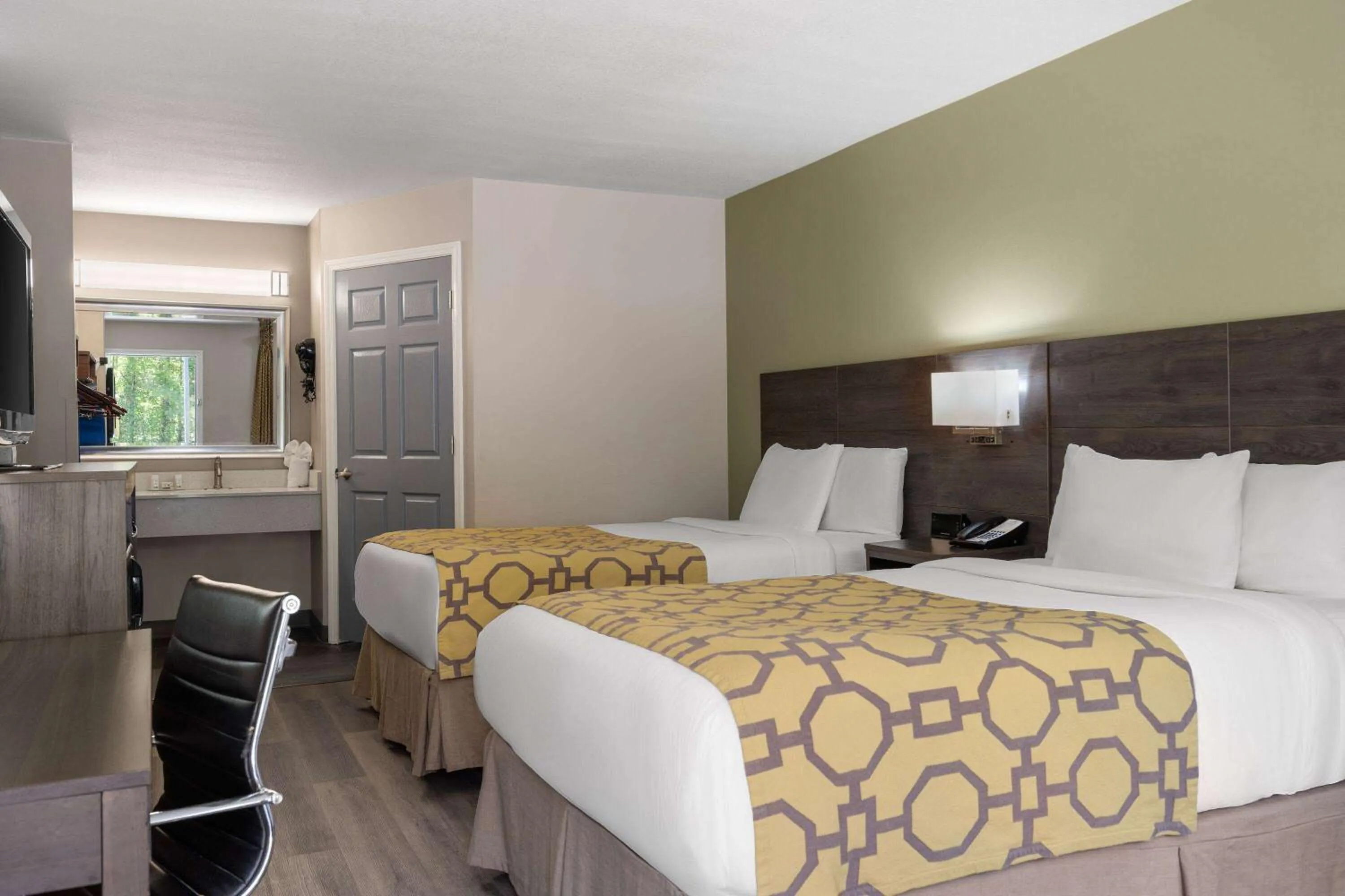 Deluxe Double Room with Two Double Beds - Non-Smoking in Baymont by Wyndham Kingsland