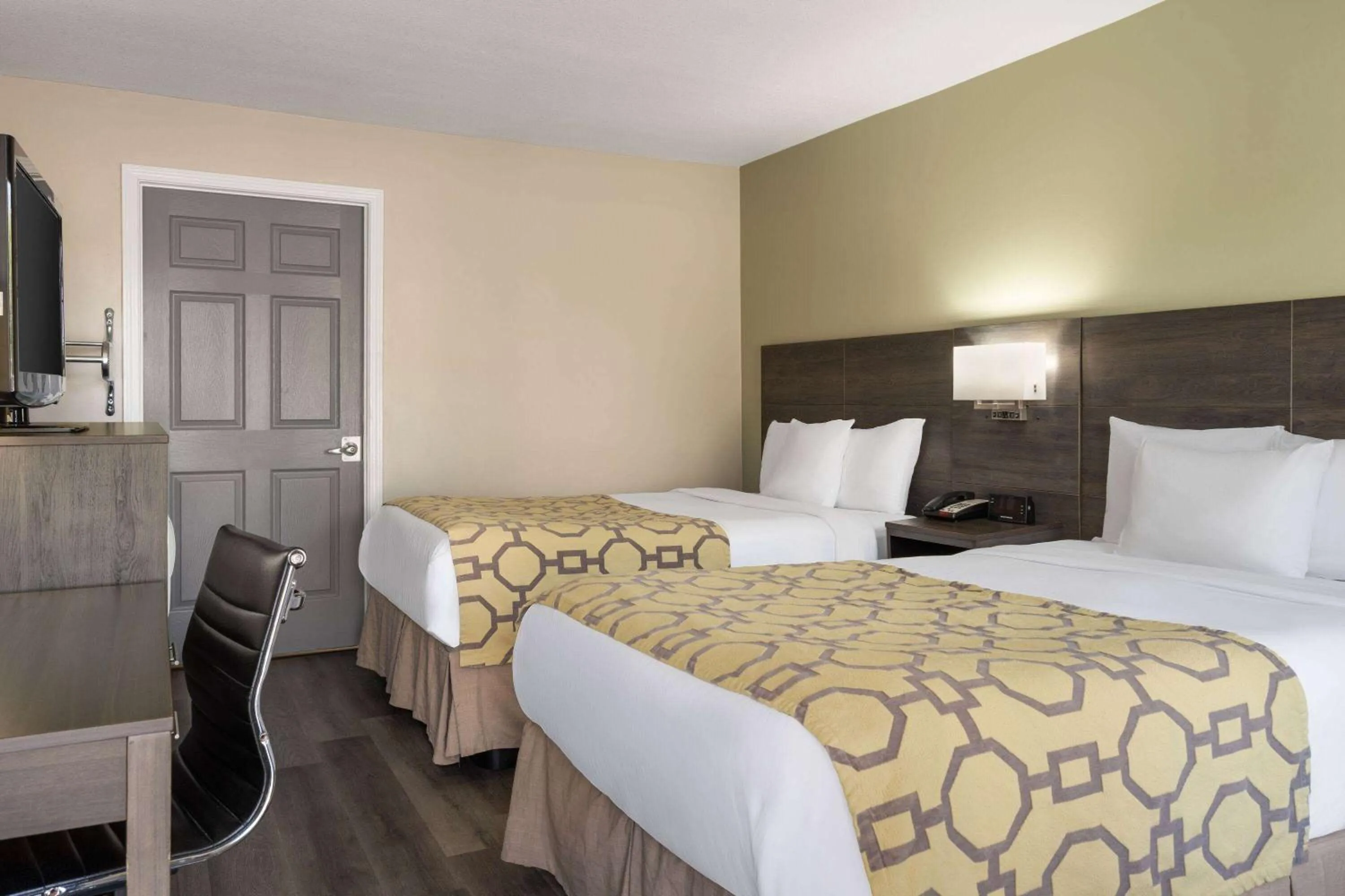 Double Room with Two Double Beds - Disability Access/Non-Smoking in Baymont by Wyndham Kingsland