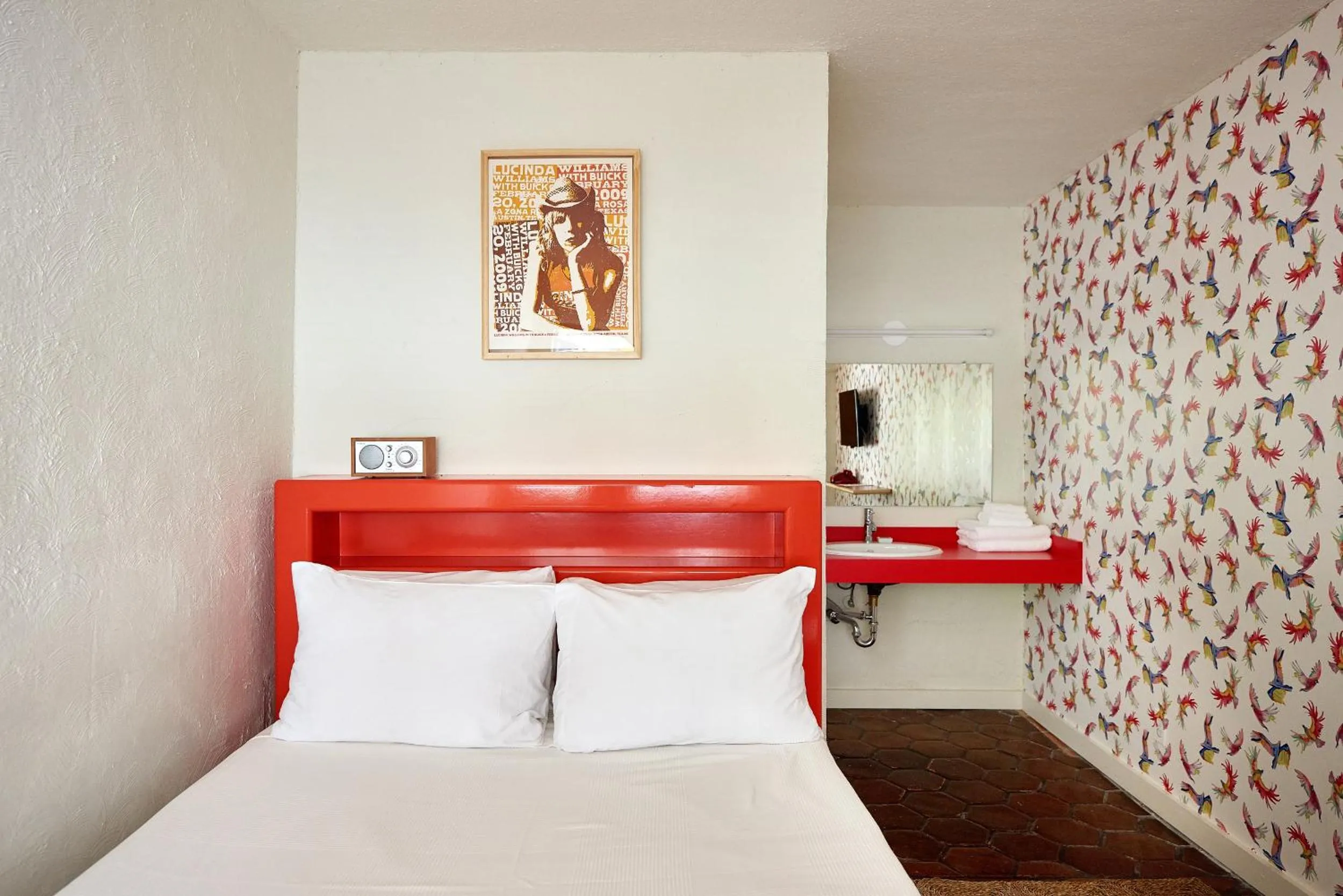 Small Double Room in Austin Motel