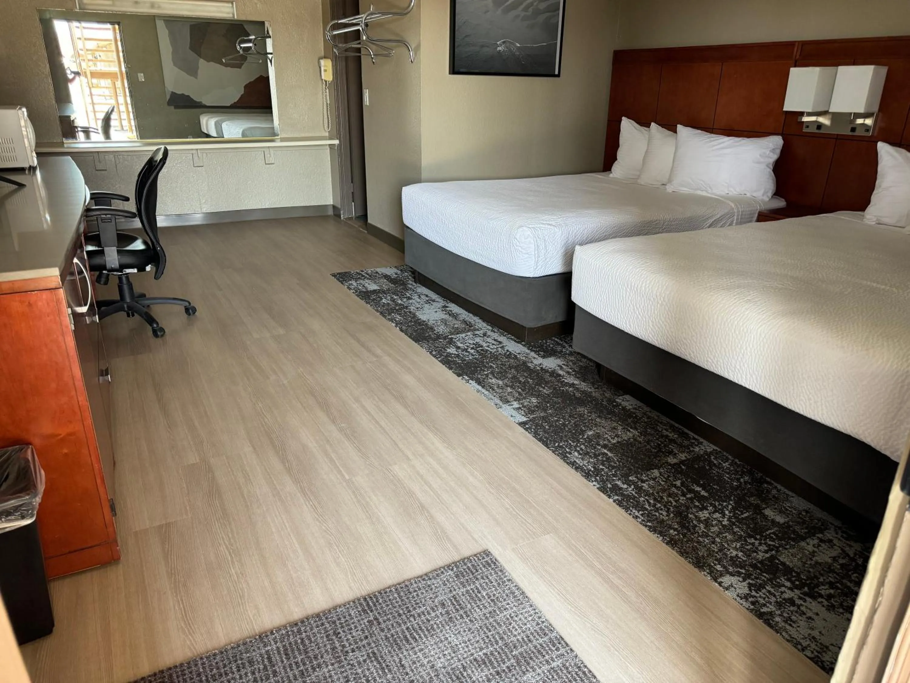 Queen Room with Two Queen Beds - Non-Smoking in Travelodge by Wyndham Parker