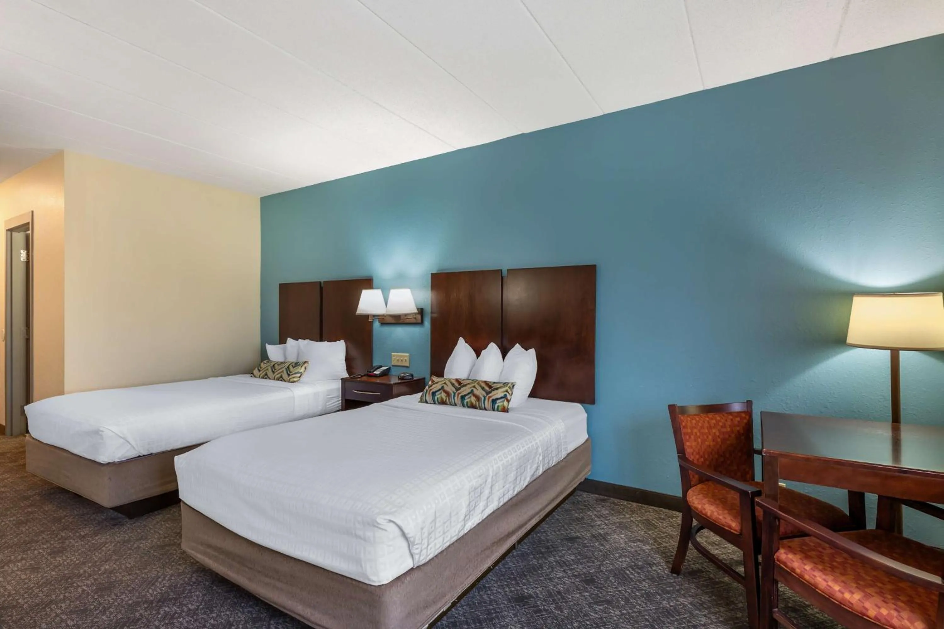 Quadruple Room with Two Double Beds - Non-Smoking in Best Western Port Clinton