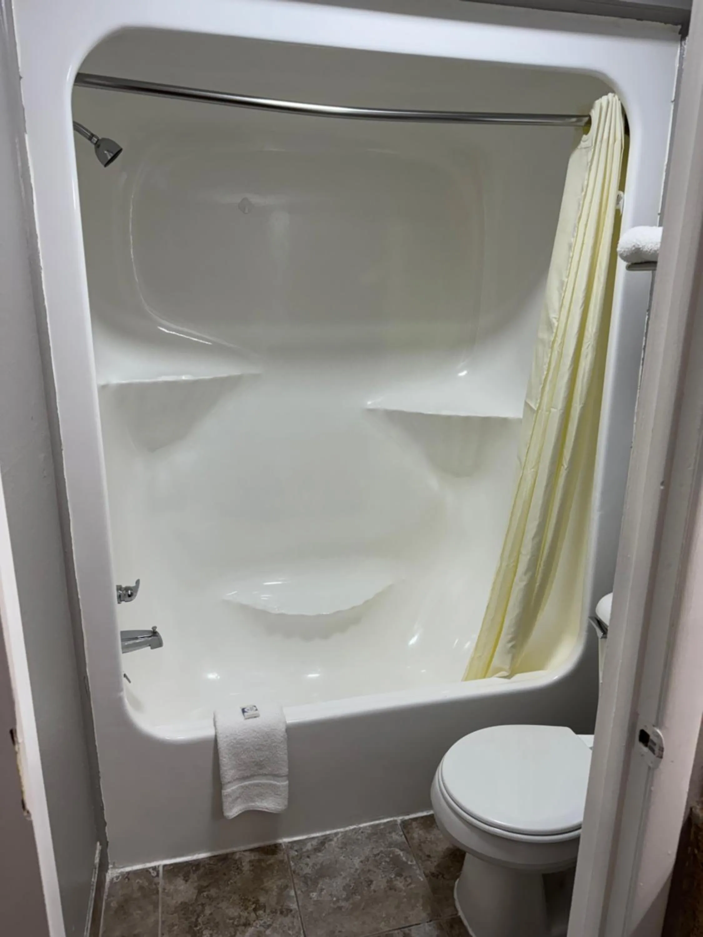 Standard King Room - Non-Smoking  in Kansas Inn