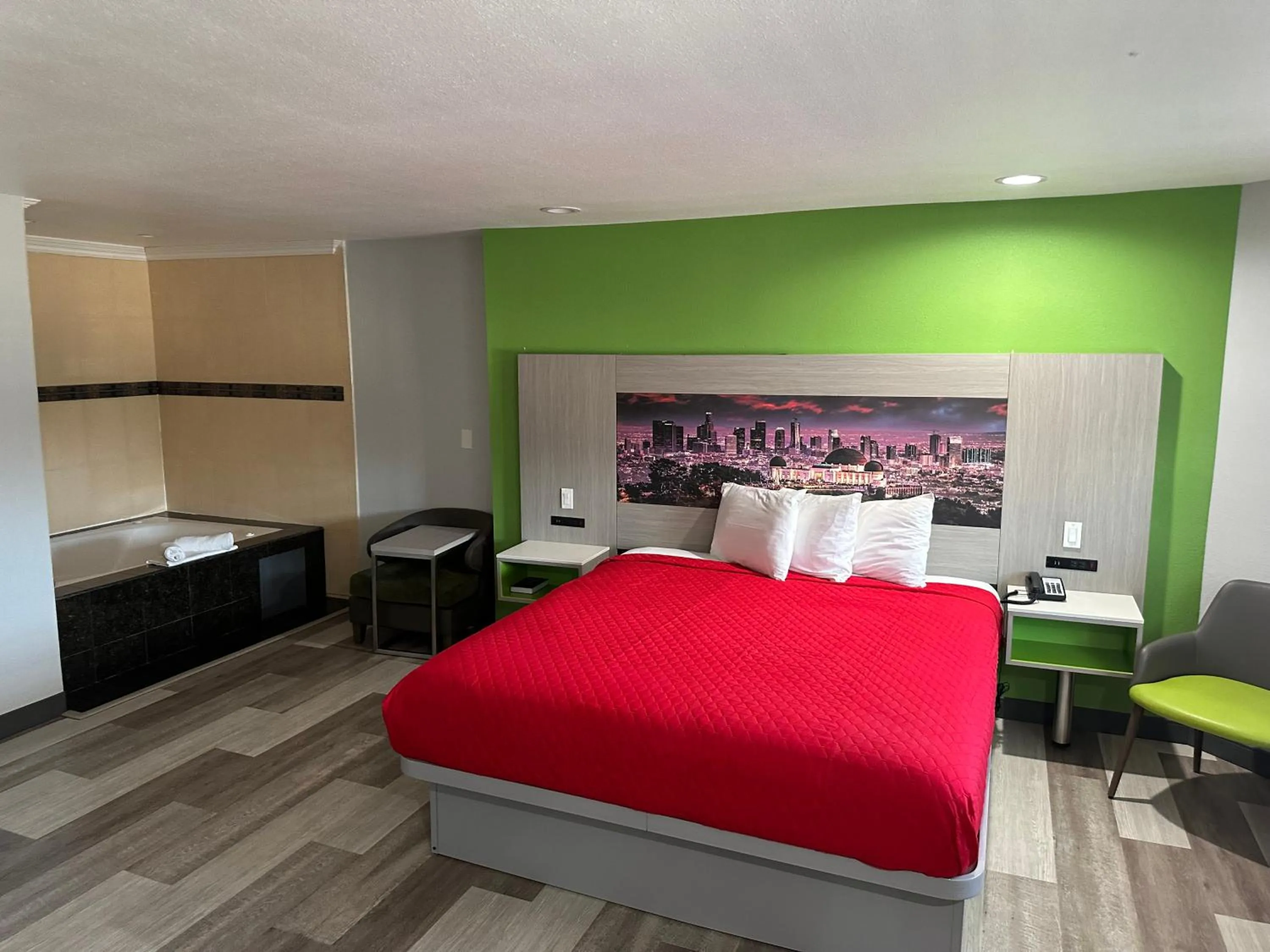 King Suite with Spa Bath in Garden Inn San Gabriel