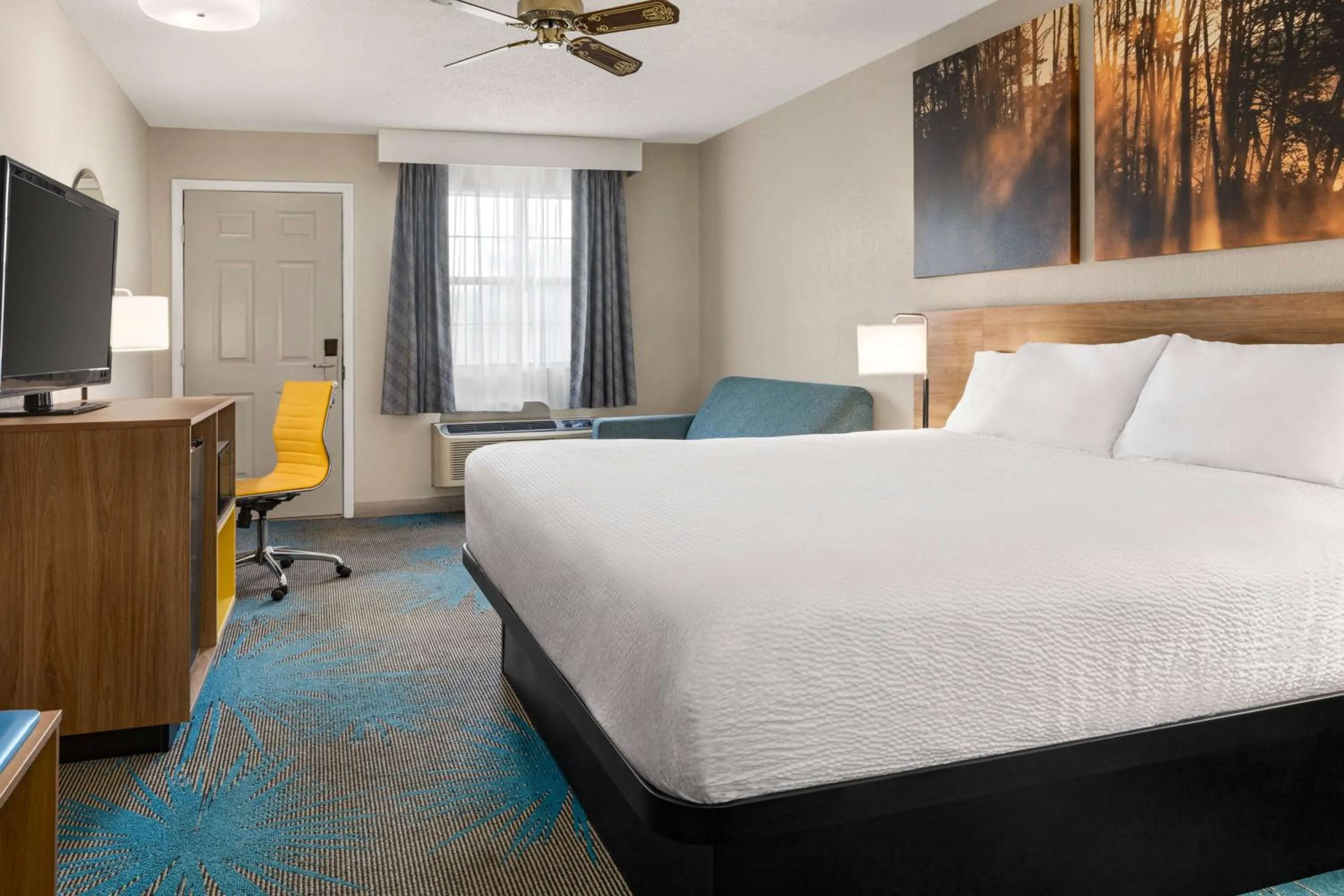 King Room - Smoking  in Days Inn by Wyndham Demopolis