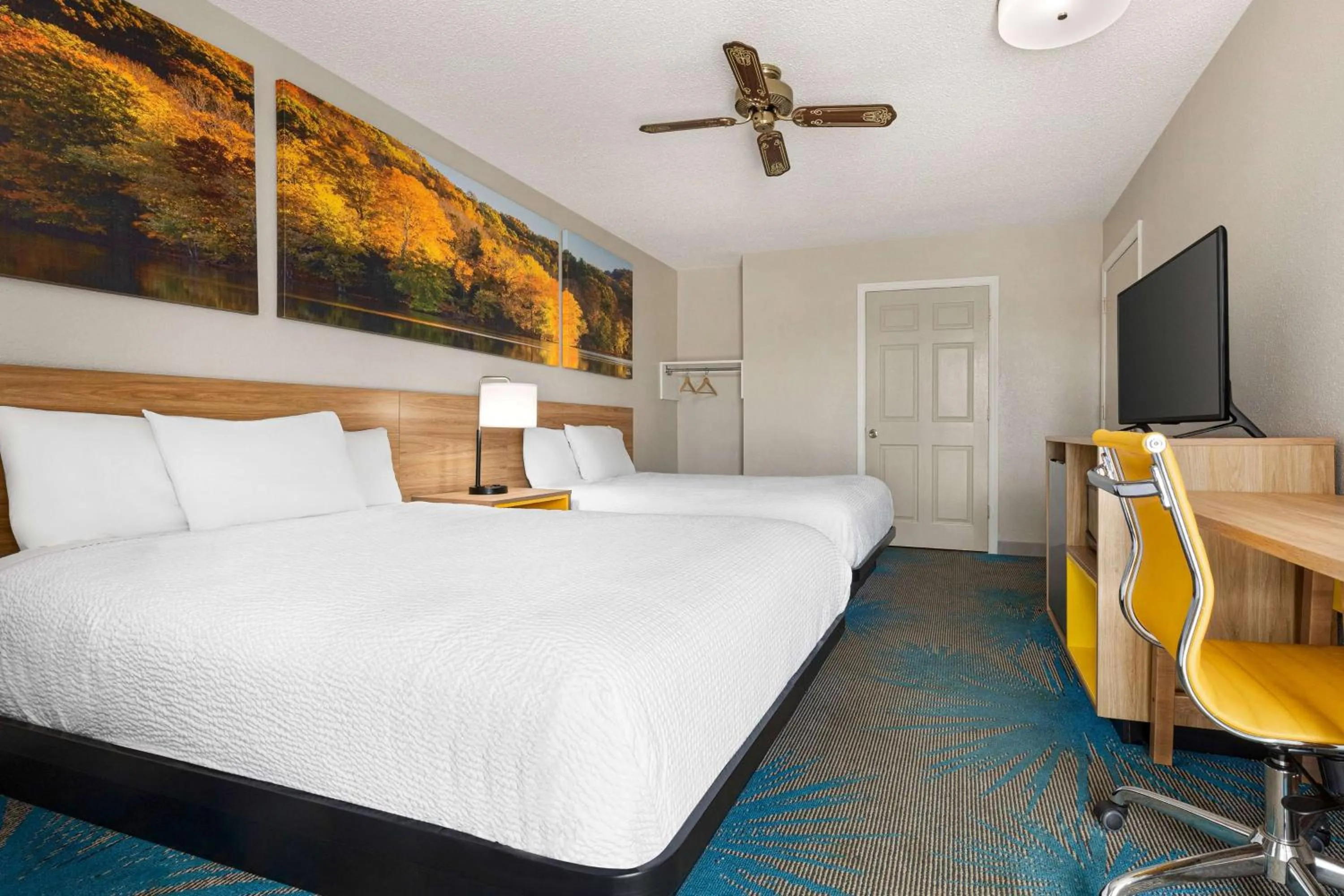 Queen Room with Two Queen Beds - Disability Access/Non-Smoking in Days Inn by Wyndham Demopolis