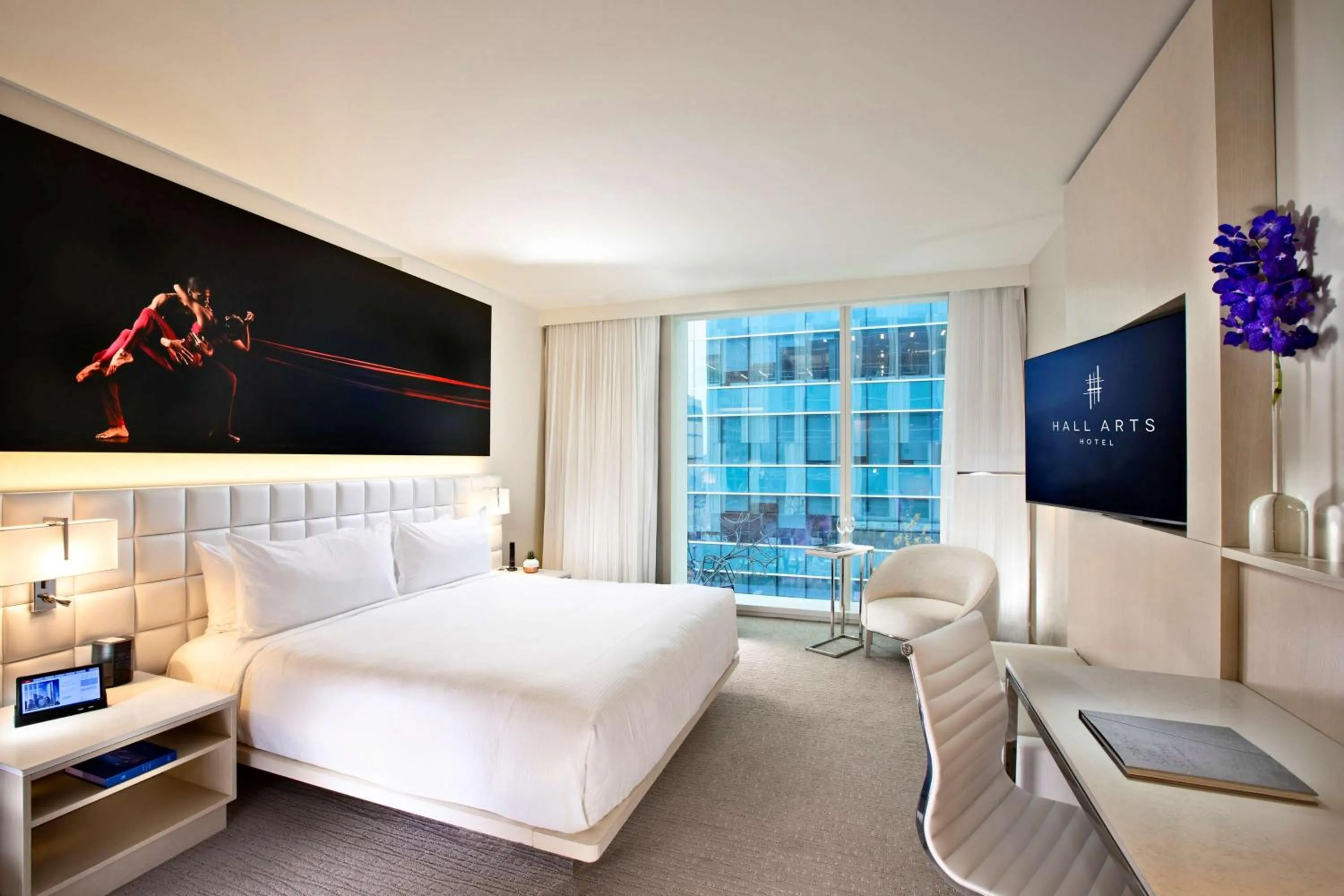 Premium King Room in HALL Arts Hotel Dallas, Curio Collection by Hilton