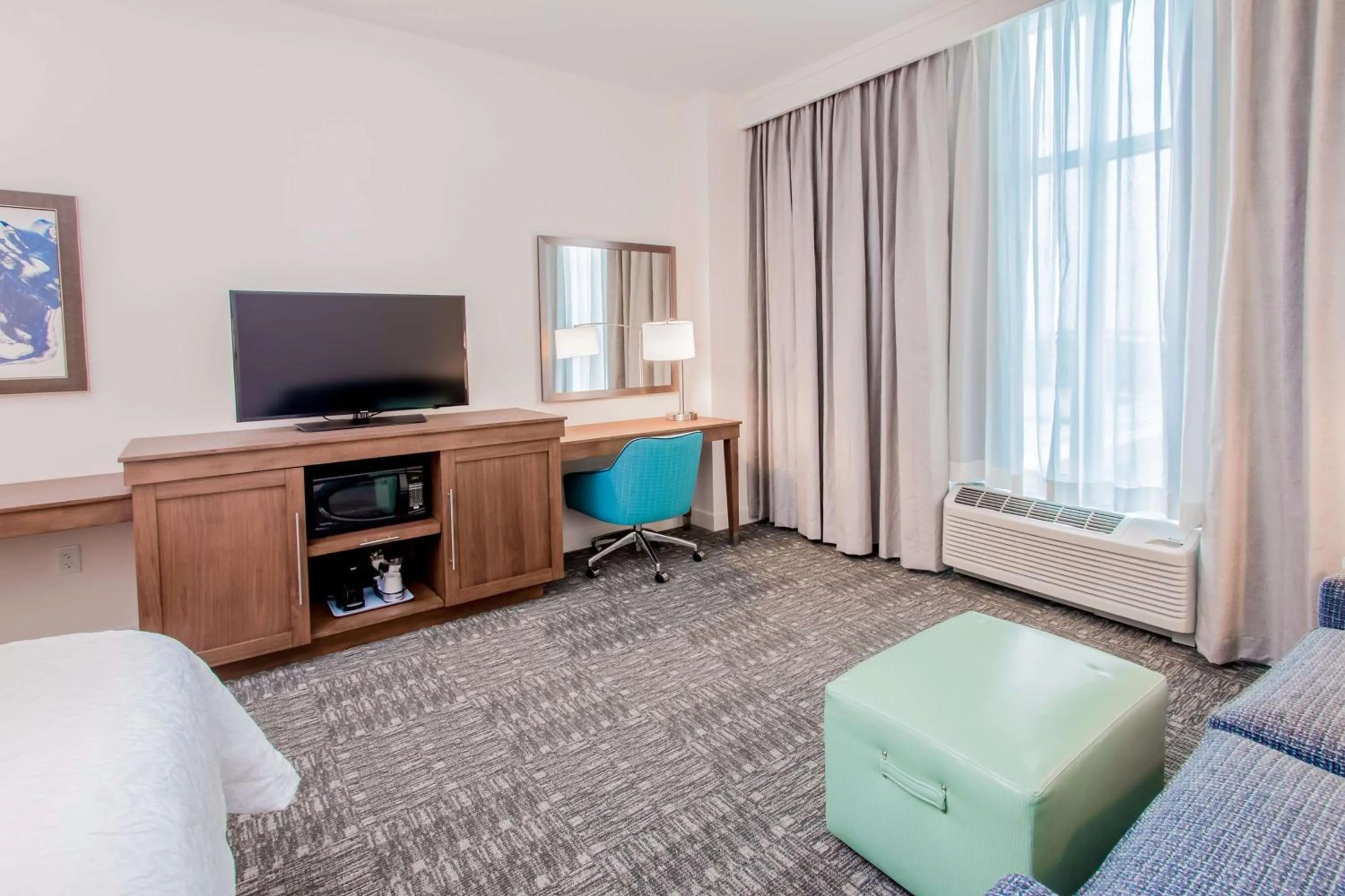King Room with Roll-in Shower - Mobility Accessible - Non-Smoking in Hampton Inn & Suites Panama City Beach-Beachfront