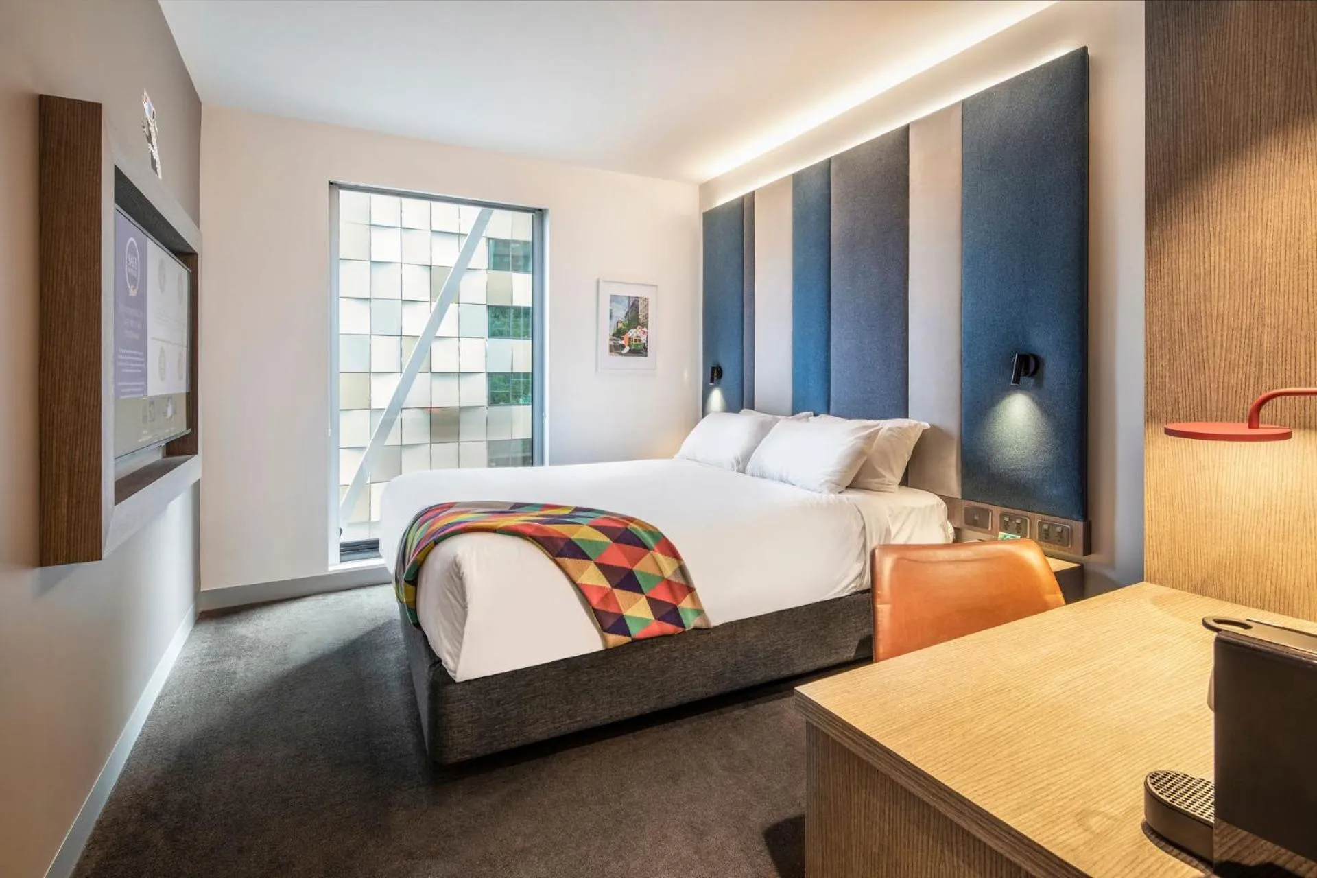 The Comfy in Ink Hotel Melbourne Southbank