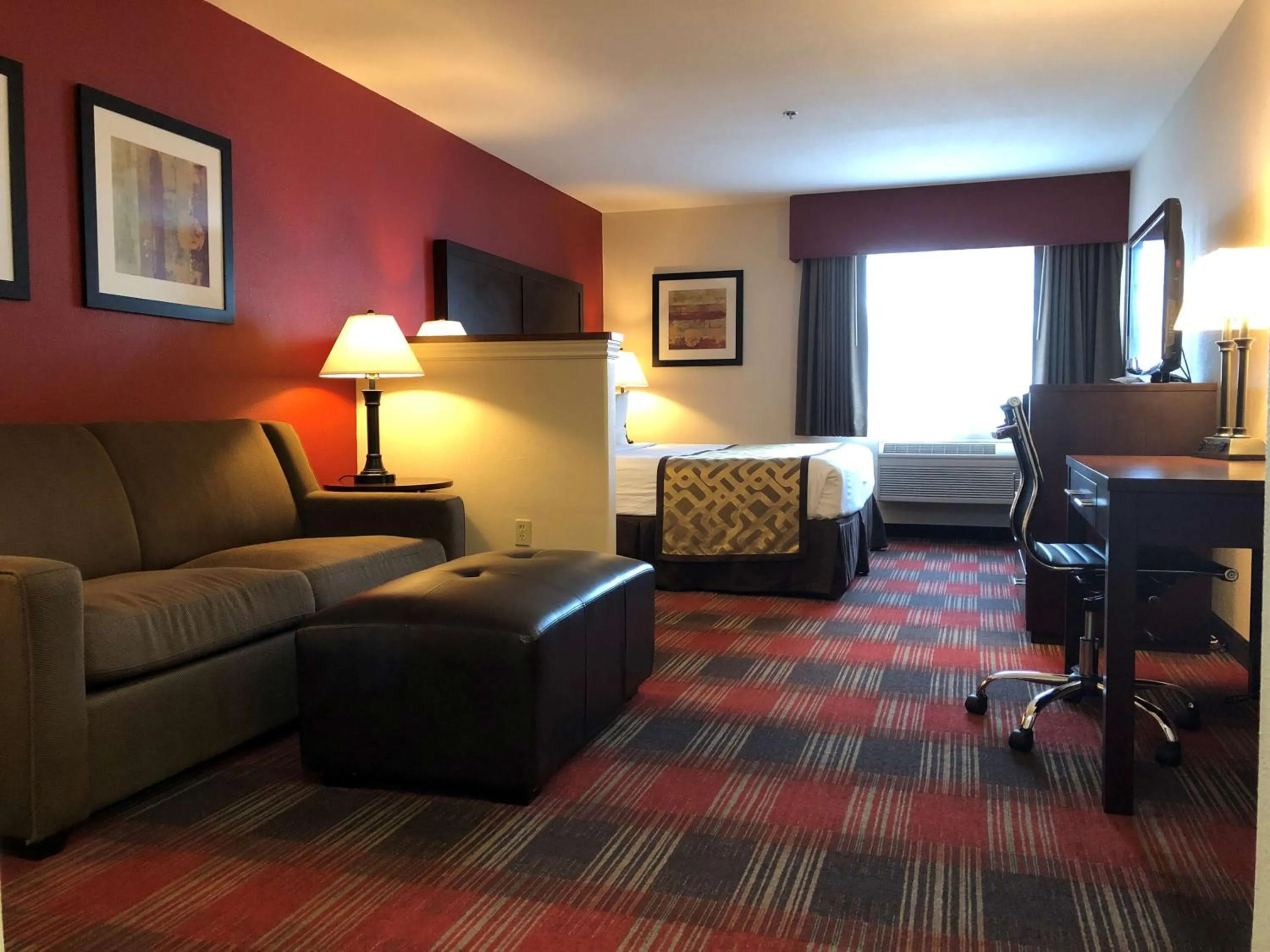King Suite with One King Bed and Sofa Bed - Non-Smoking in Best Western Dallas Inn & Suites
