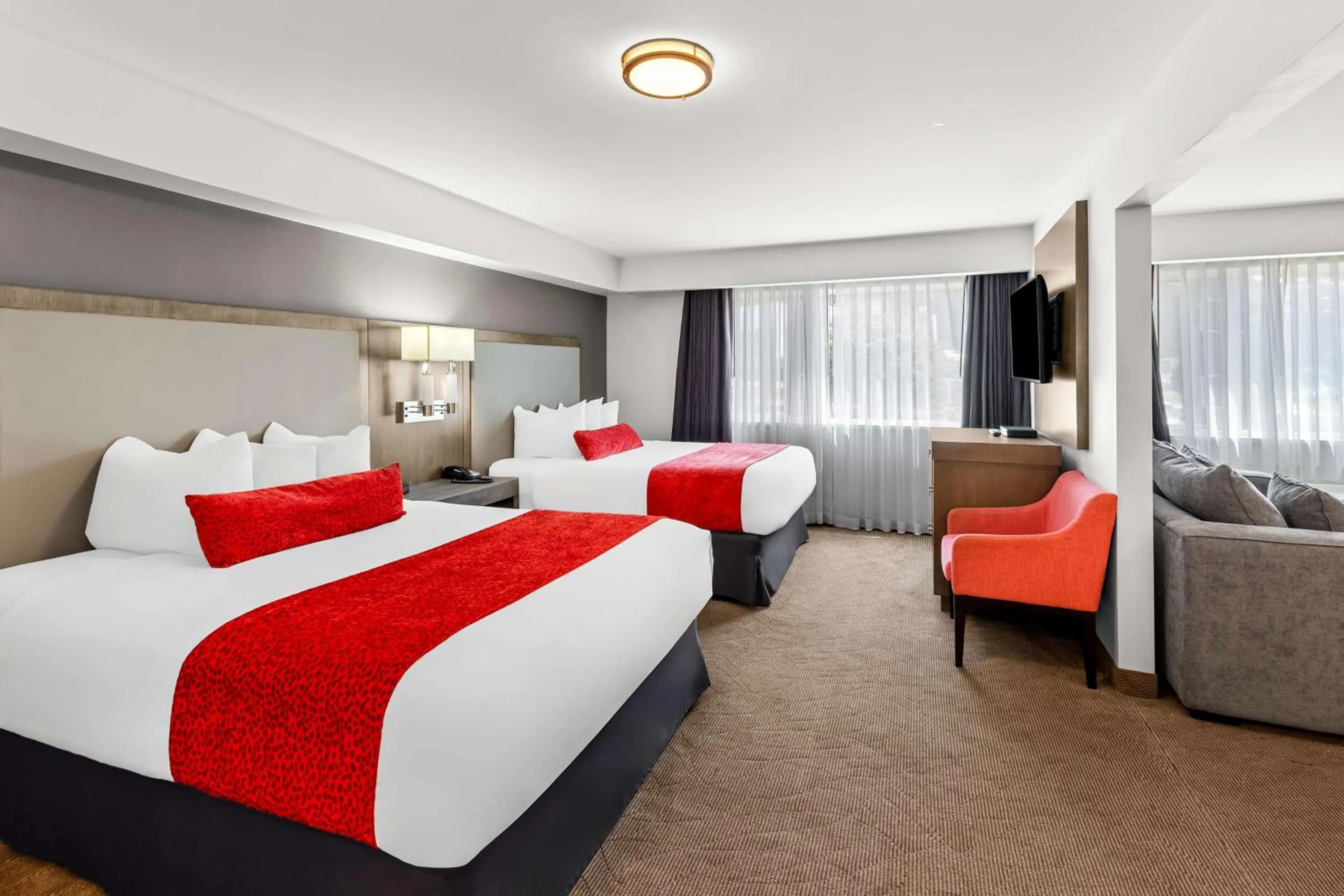 Family Room with Two Queen Beds - Non-Smoking in Best Western Cowichan Valley Inn