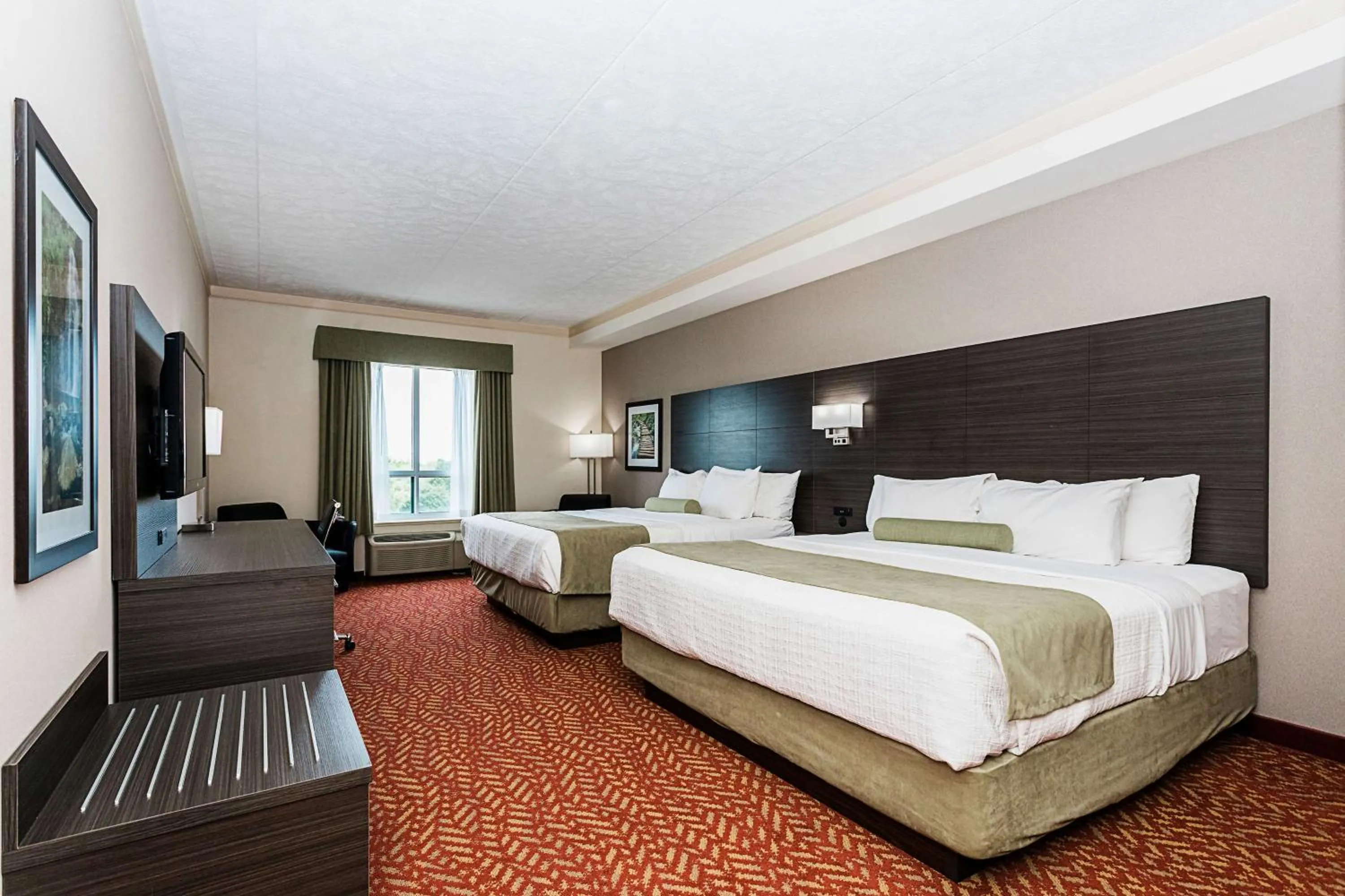 King Suite with Two King Beds, Tower and Bay View - Non-Smoking in Best Western Inn On The Bay