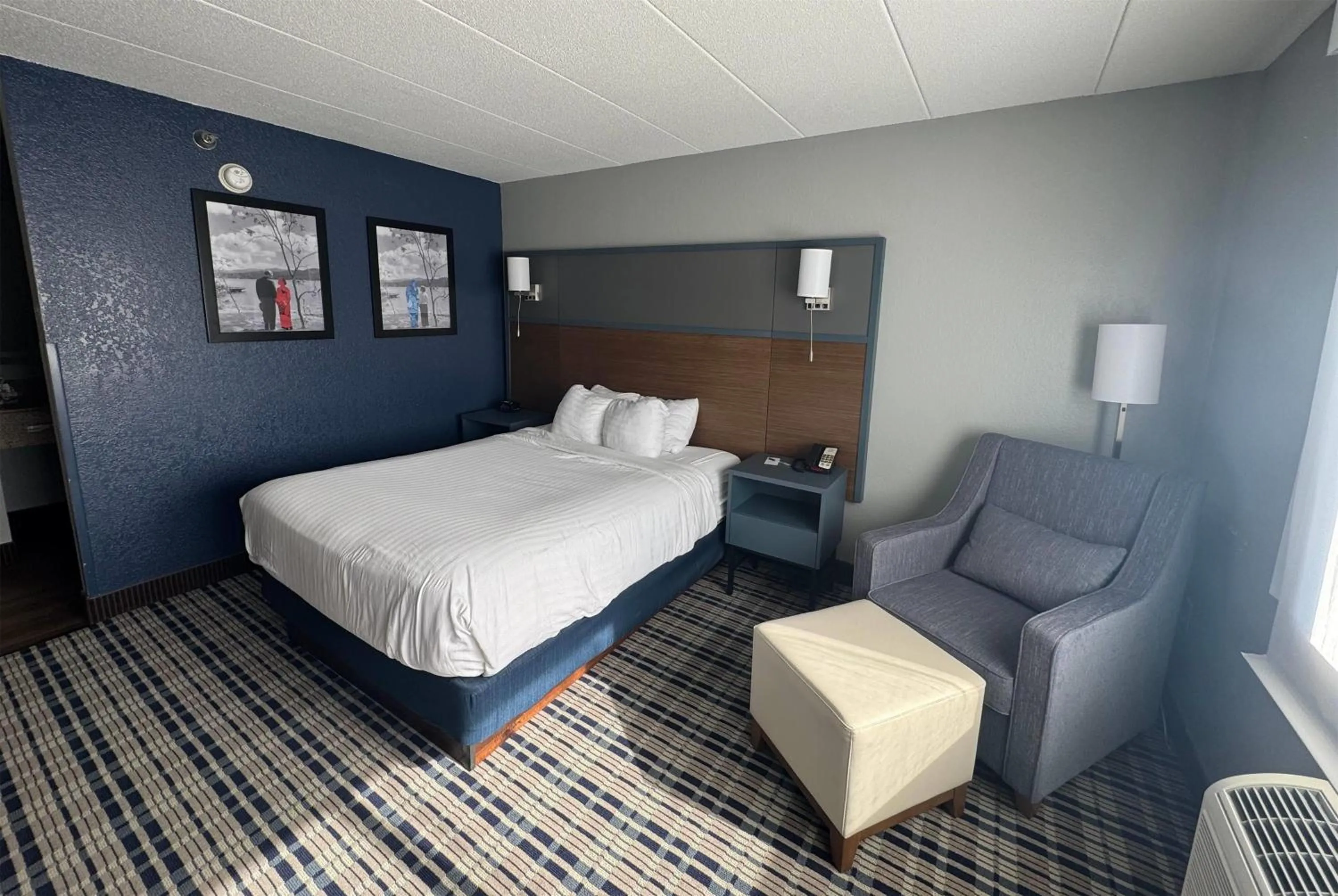 Queen Room - Non-Smoking in AmericInn by Wyndham Albert Lea