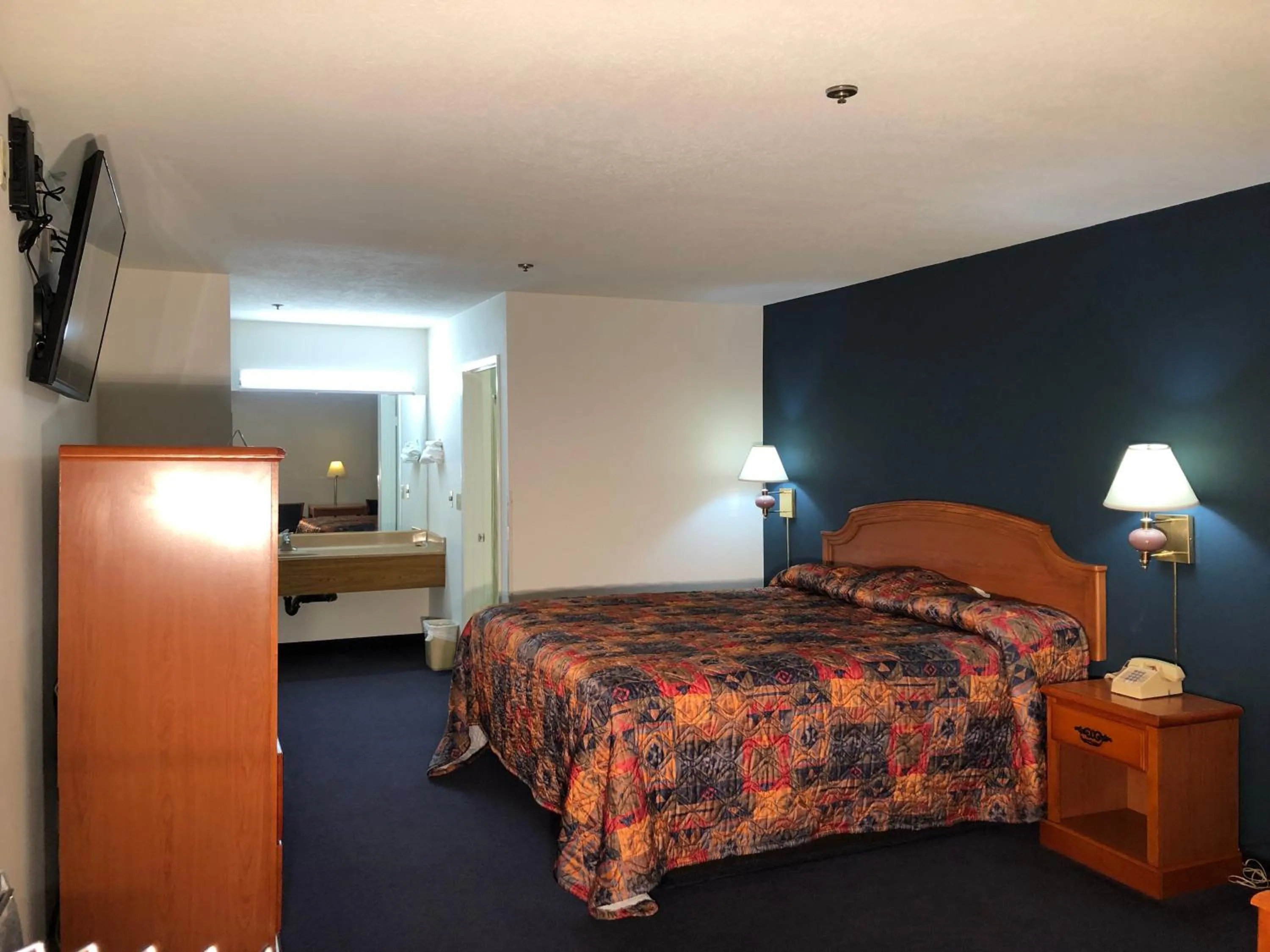 King Room in Luxury Inn