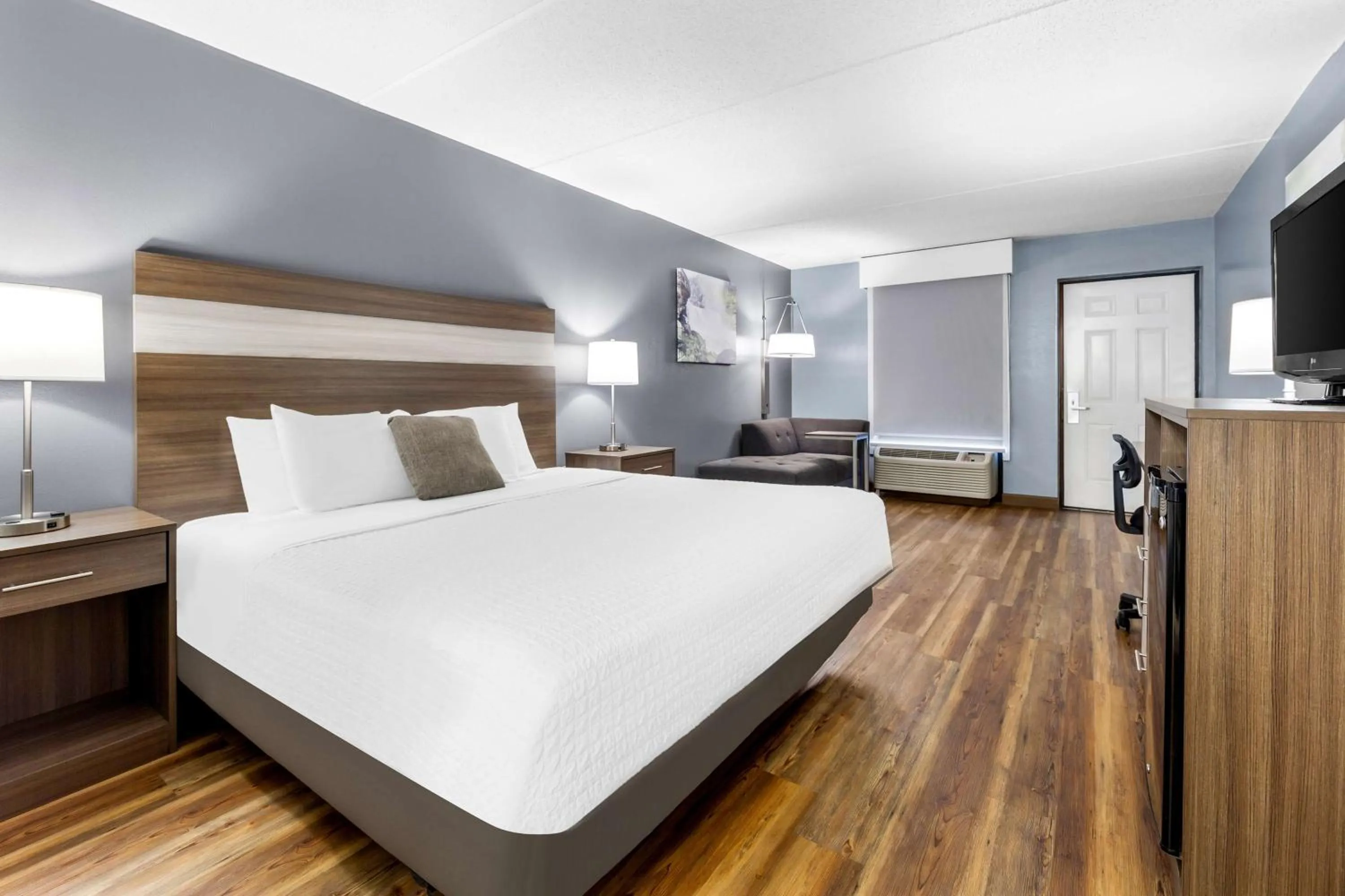 King Room - Non-Smoking in Best Western Wilderness Trail Inn