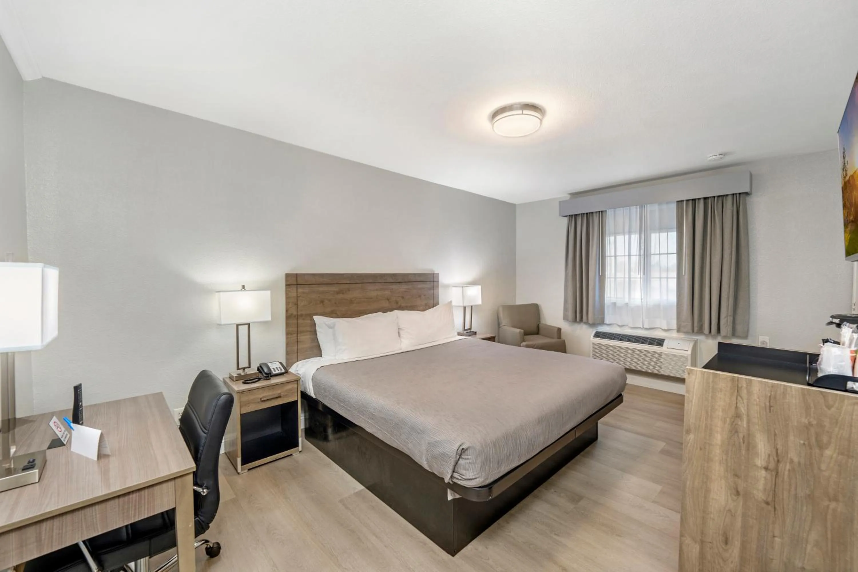 Double Room - Accessible/Non Smoking in Rodeway Inn Stockton Highway 99