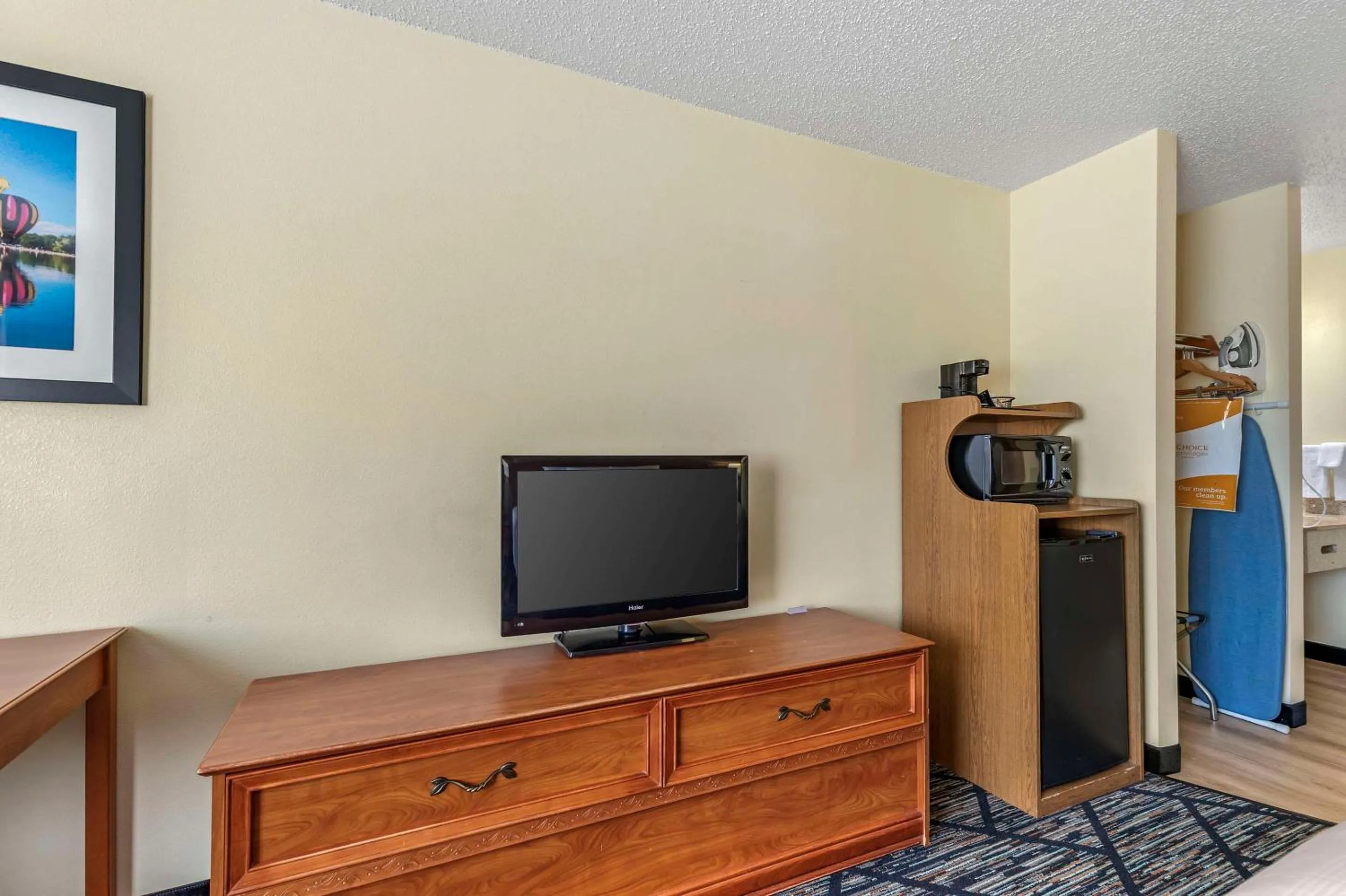  King Room - Non-Smoking  in Quality Inn Indianola