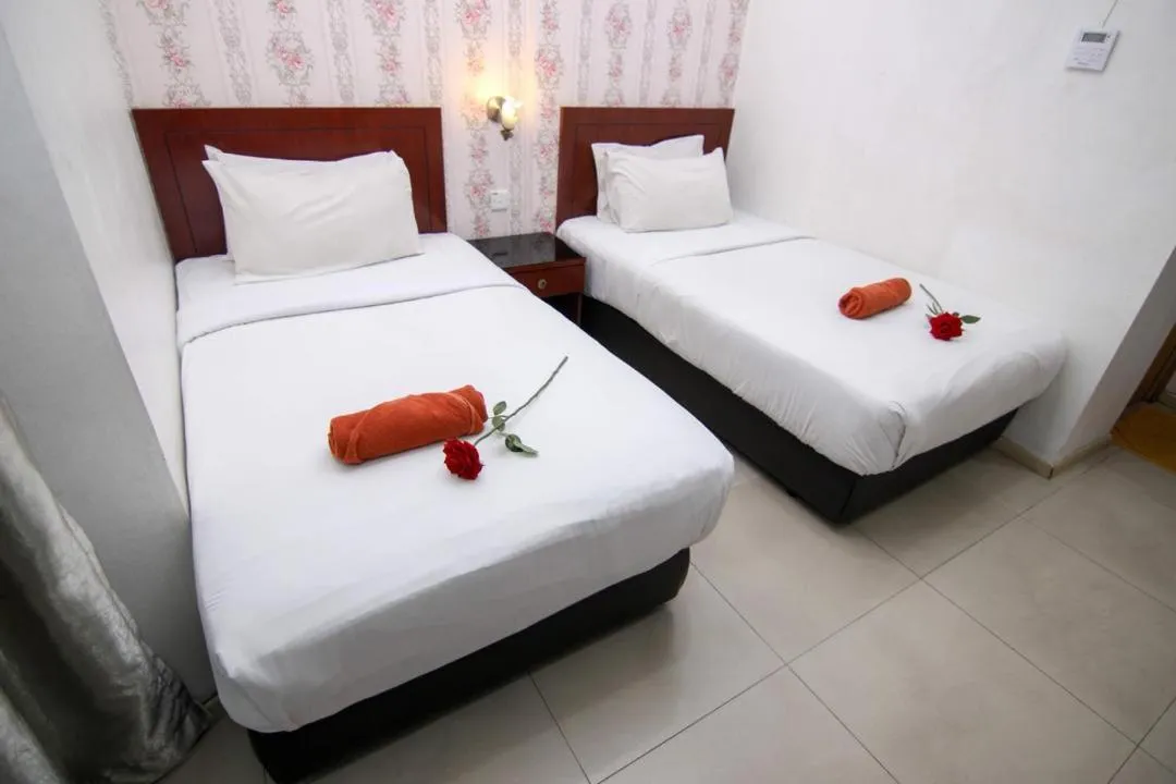 Twin Room in Rose Cottage Hotel Taman Perling