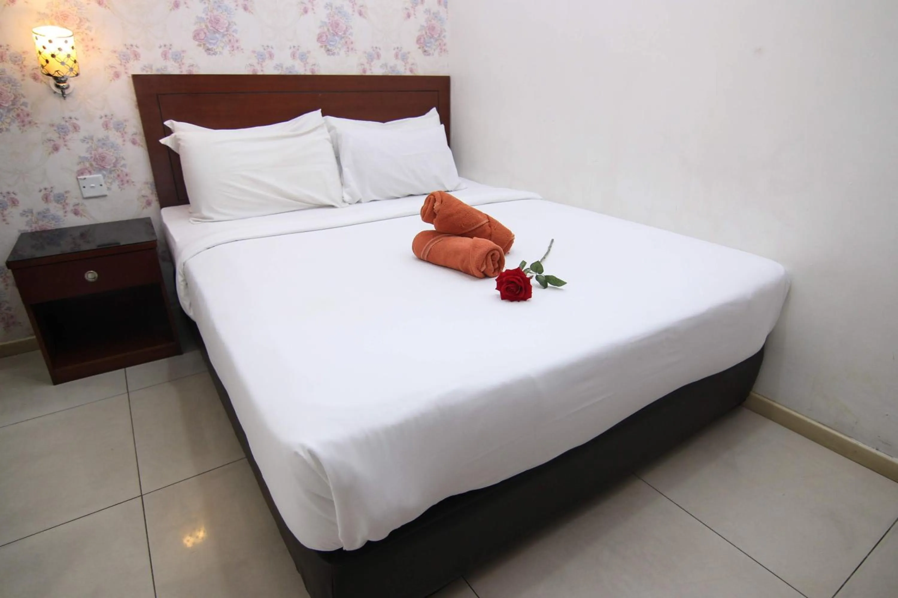 Deluxe Double Room in Rose Cottage Hotel Taman Perling