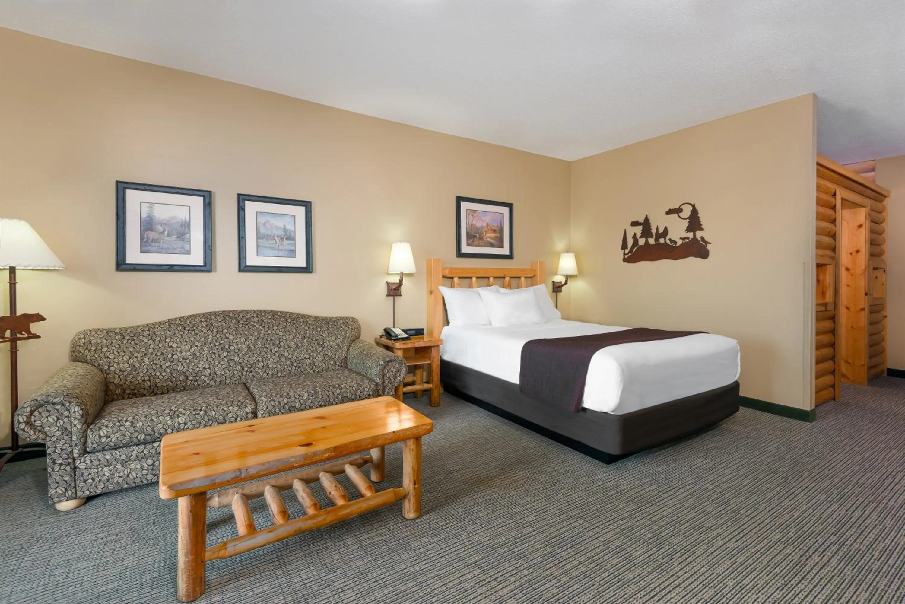 Kid Cabin - Waterpark Access Included in Great Wolf Lodge Southern California