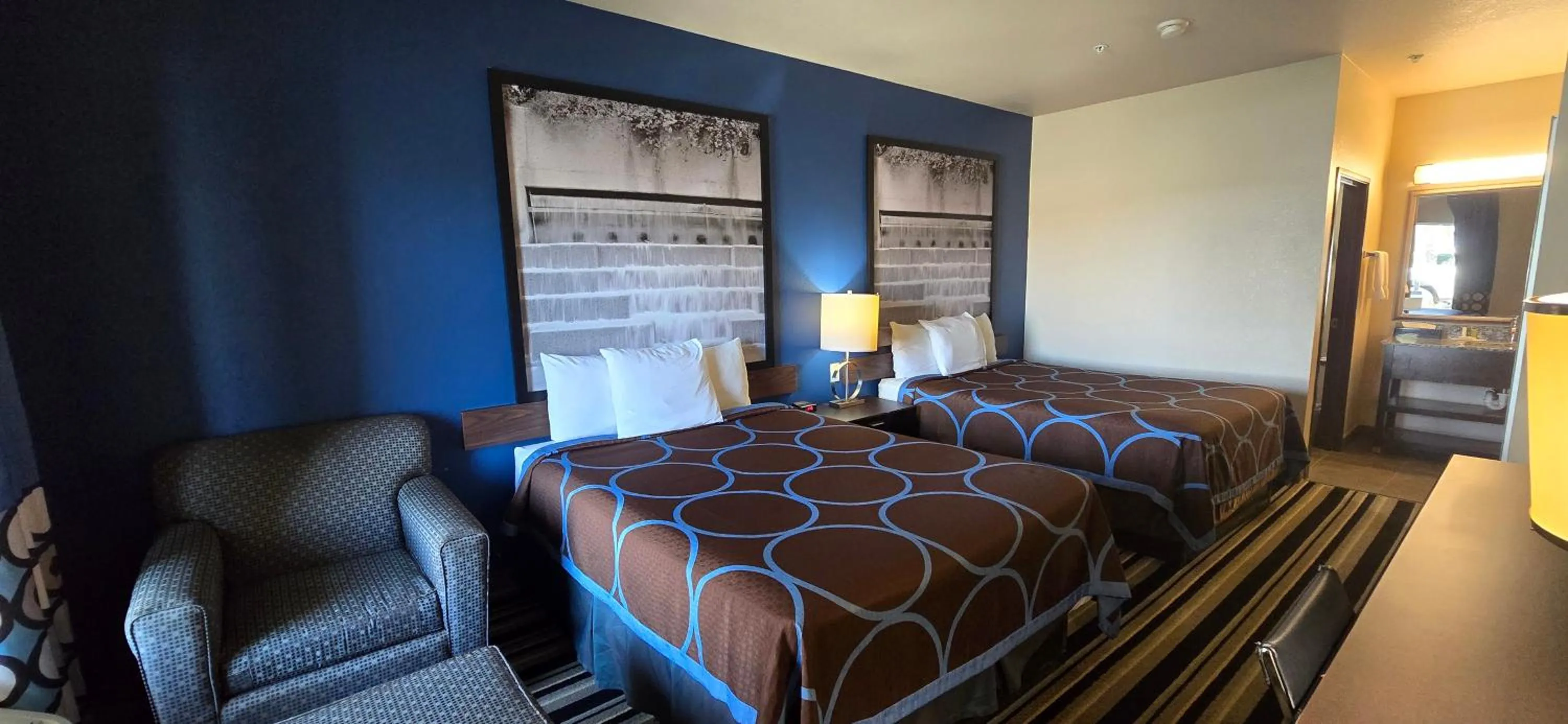 Queen Room with Two Queen Beds - Smoking in Super 8 by Wyndham Dilley TX