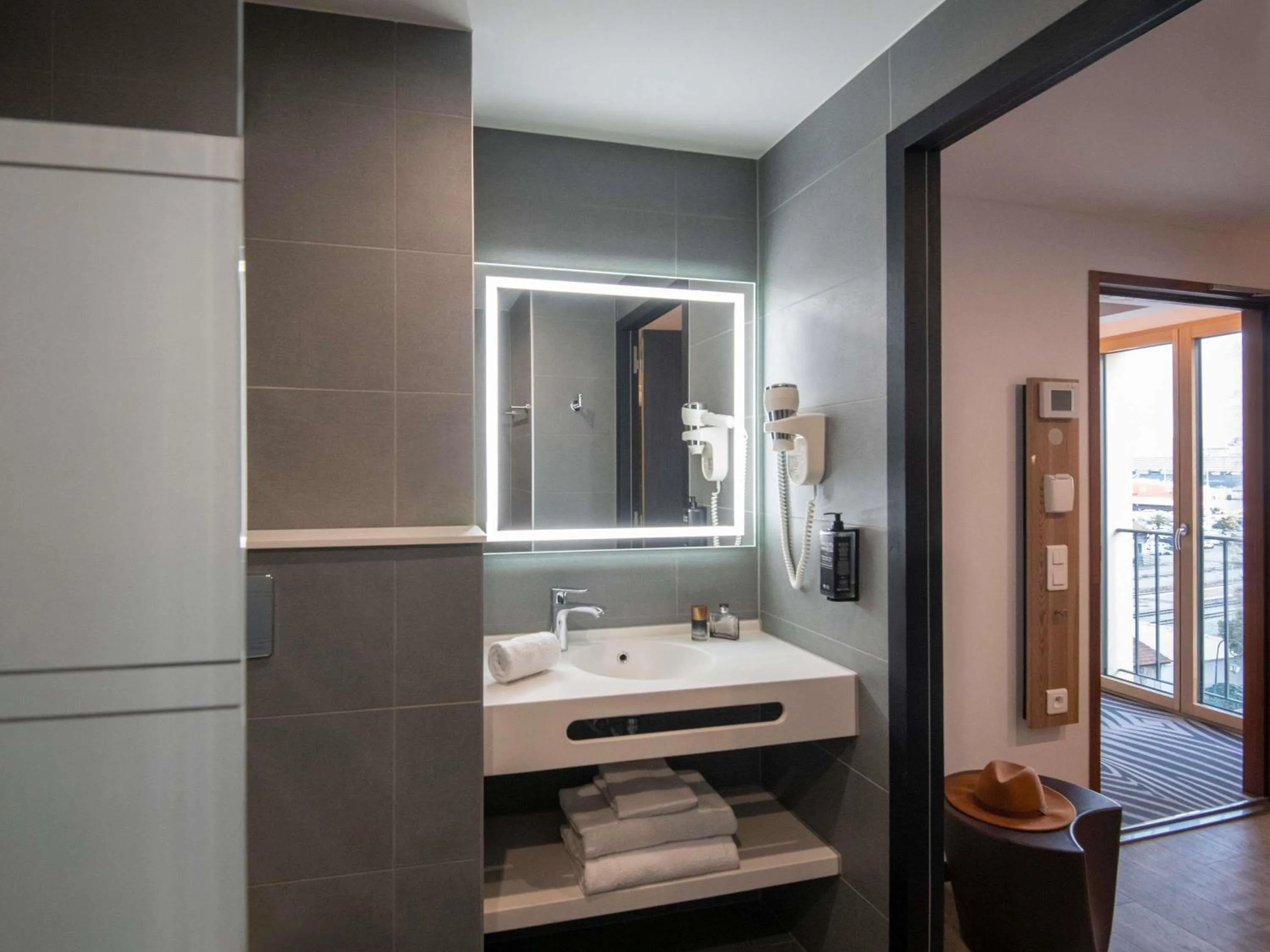 Standard Twin Room in ibis Styles Ajaccio Napoleon
