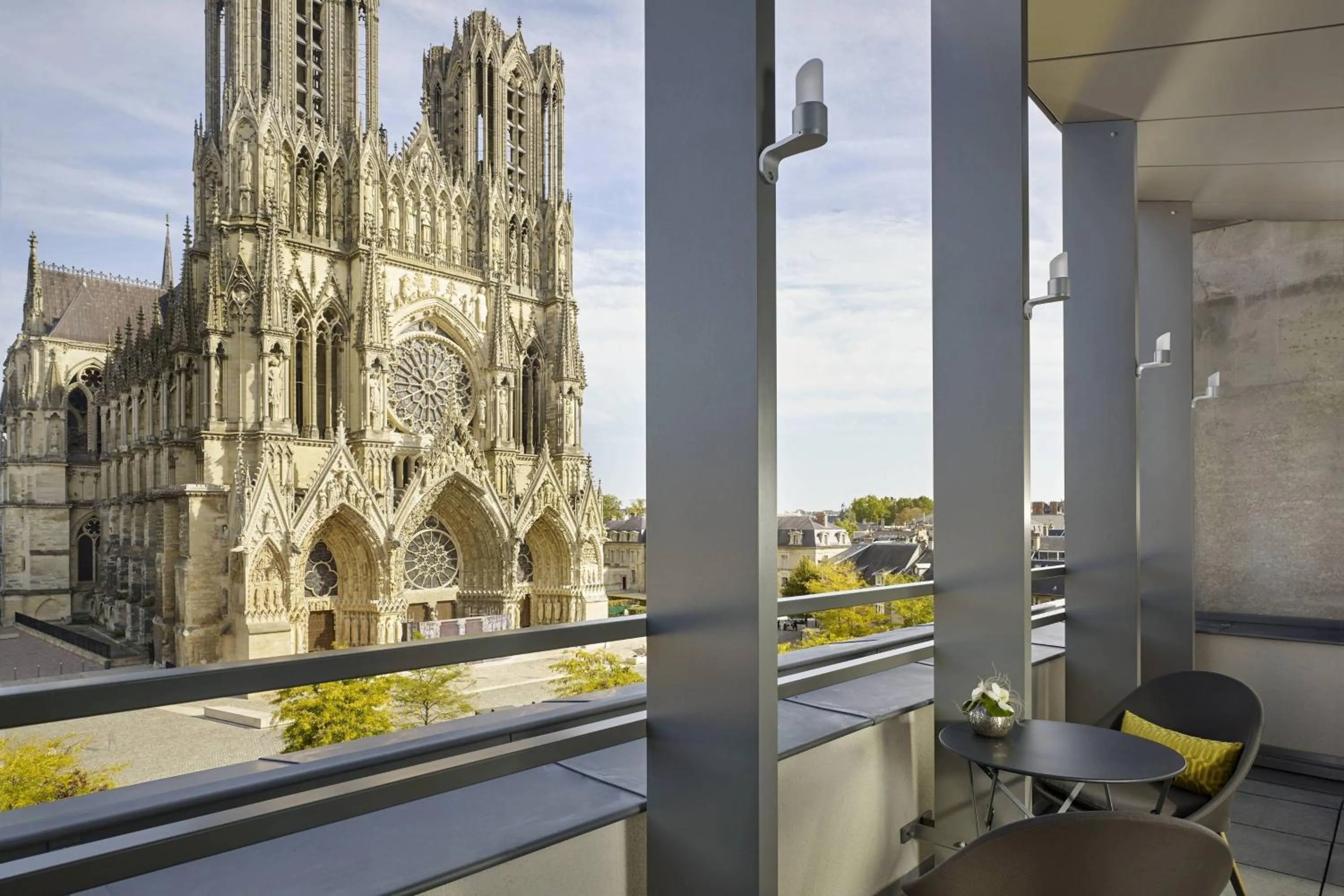 Executive Twin Room - Cathedrale view in La Caserne Chanzy Hotel & Spa, Autograph Collection