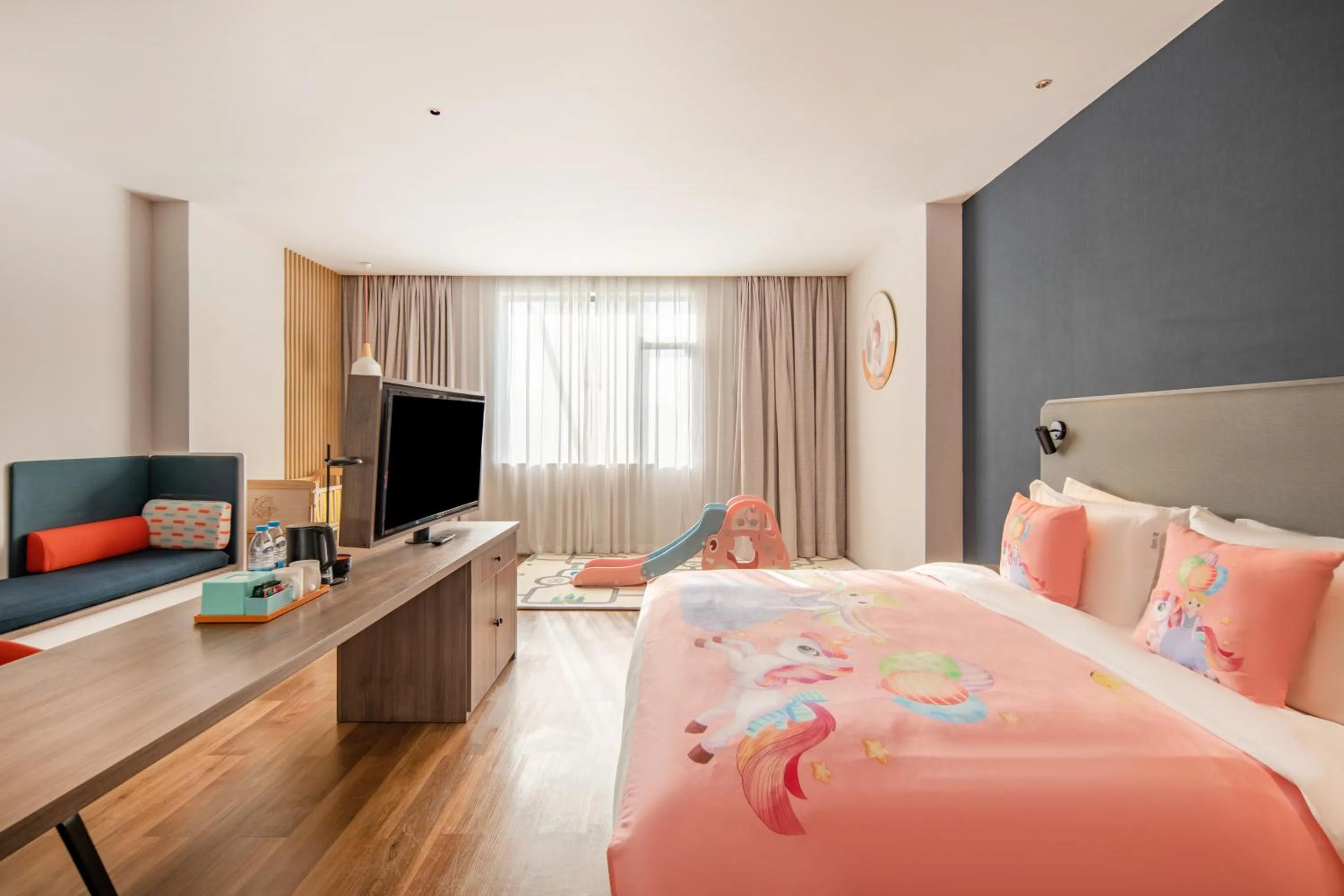 Specialty Room in Holiday Inn Express Shanghai Jiading New City by IHG