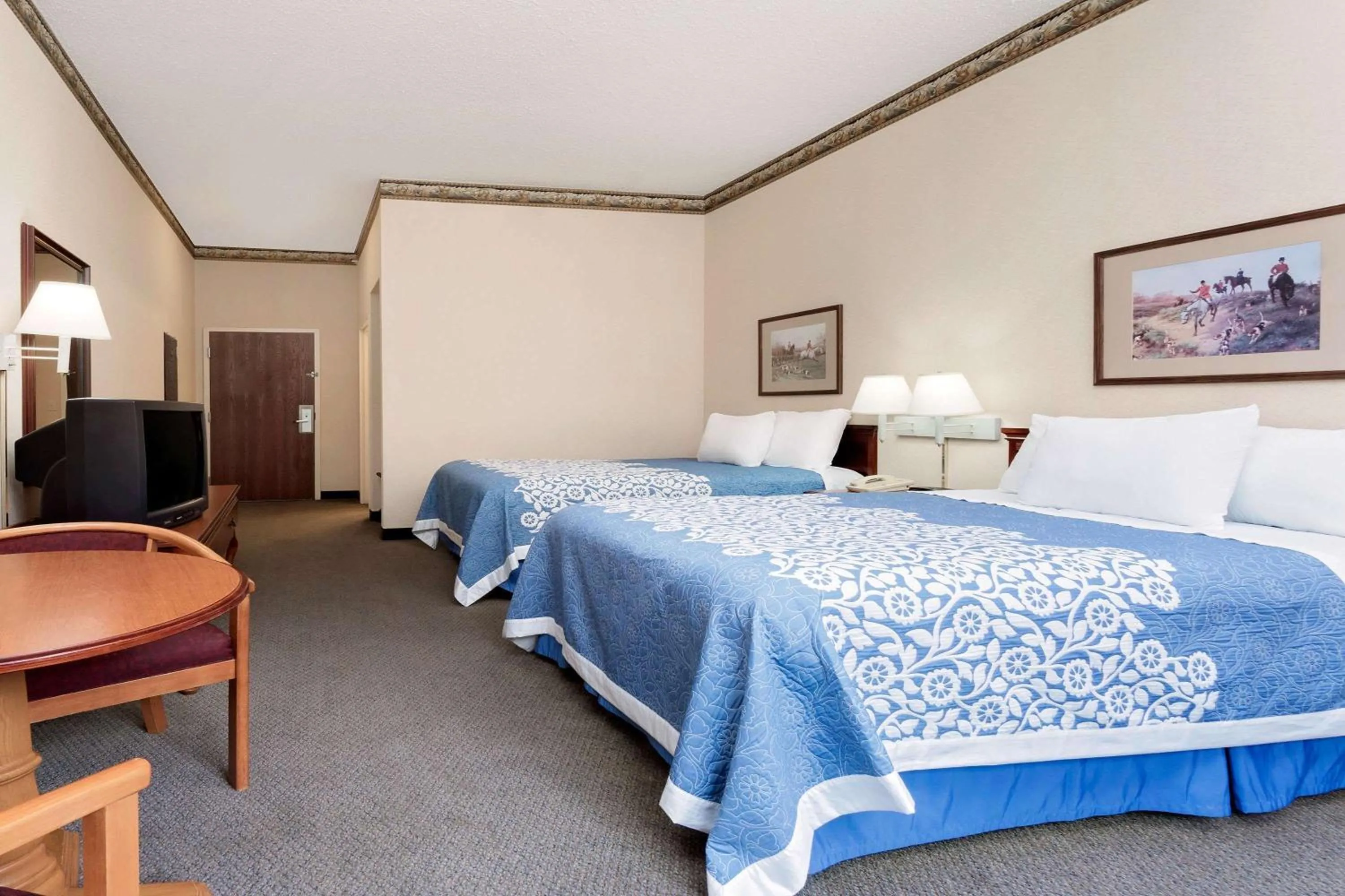 Double Room with Two Double Beds - Smoking in Magnuson Hotel West Liberty