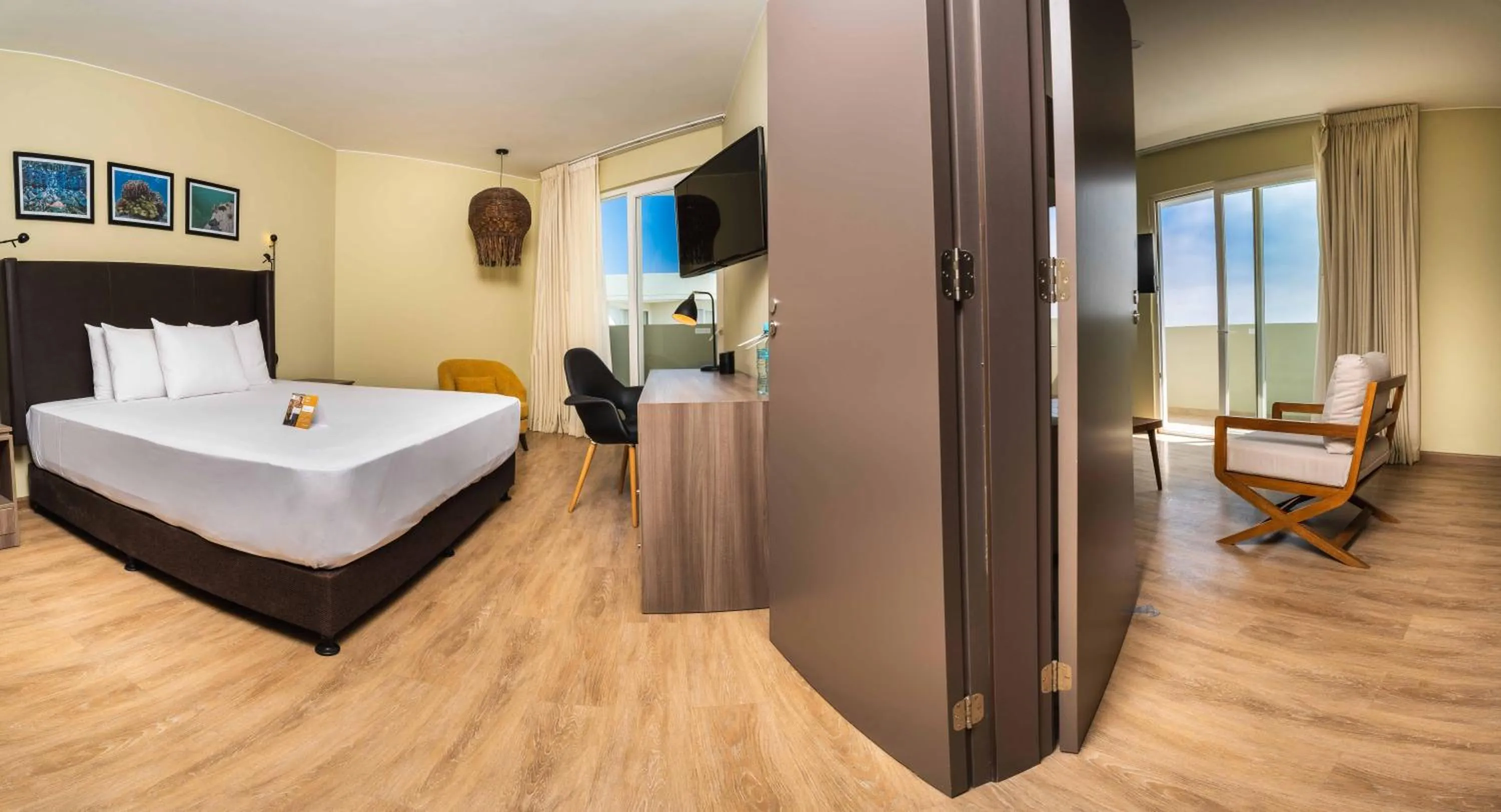 King Suite with Ocean View - single occupancy in Casa Andina Select Paracas