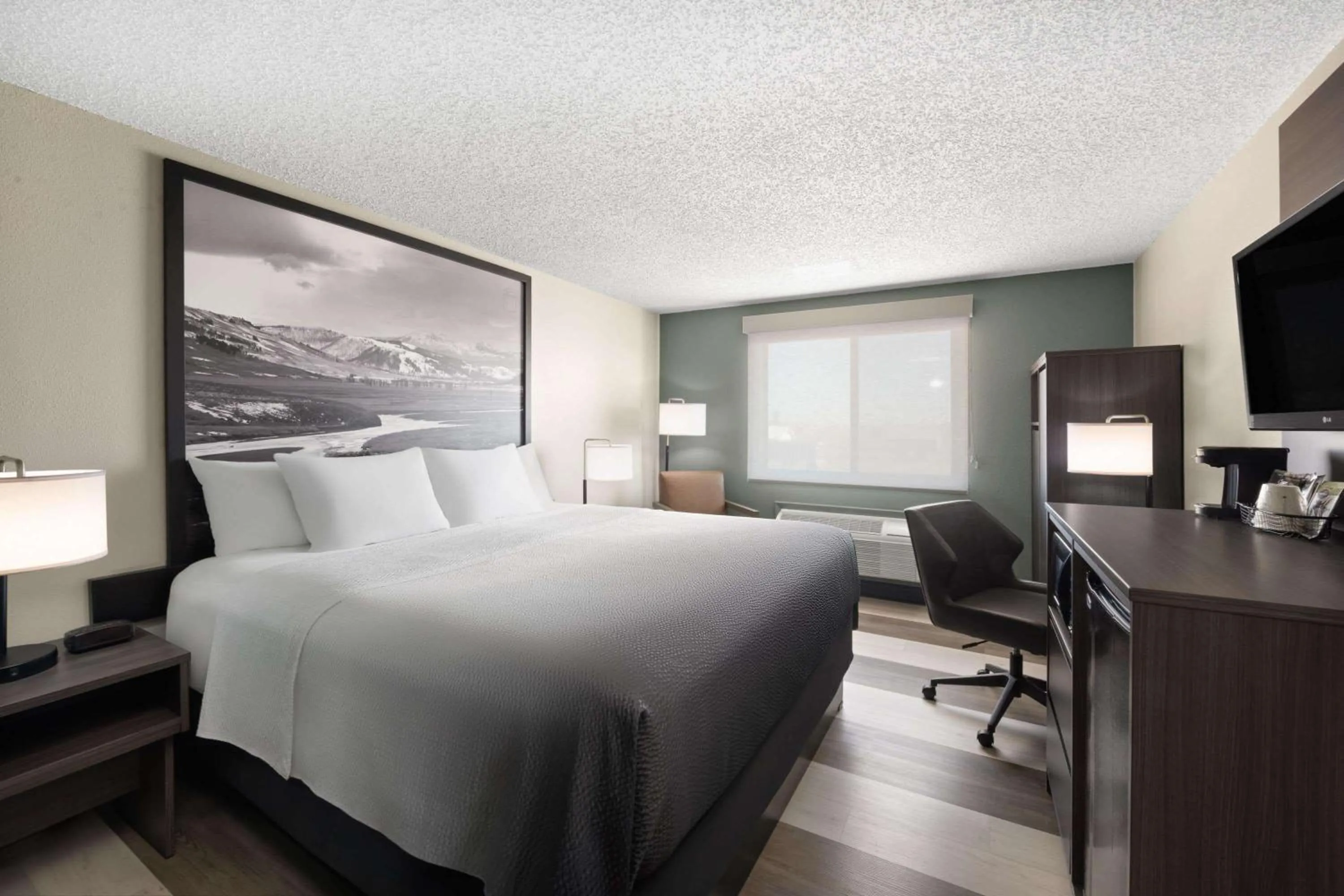 King Room - Non-Smoking in Super 8 by Wyndham Conrad