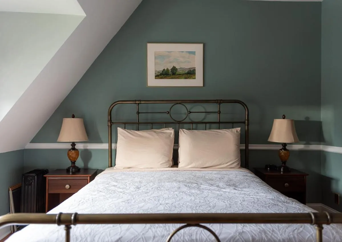 Luxury Triple Room in William Henry Miller Inn