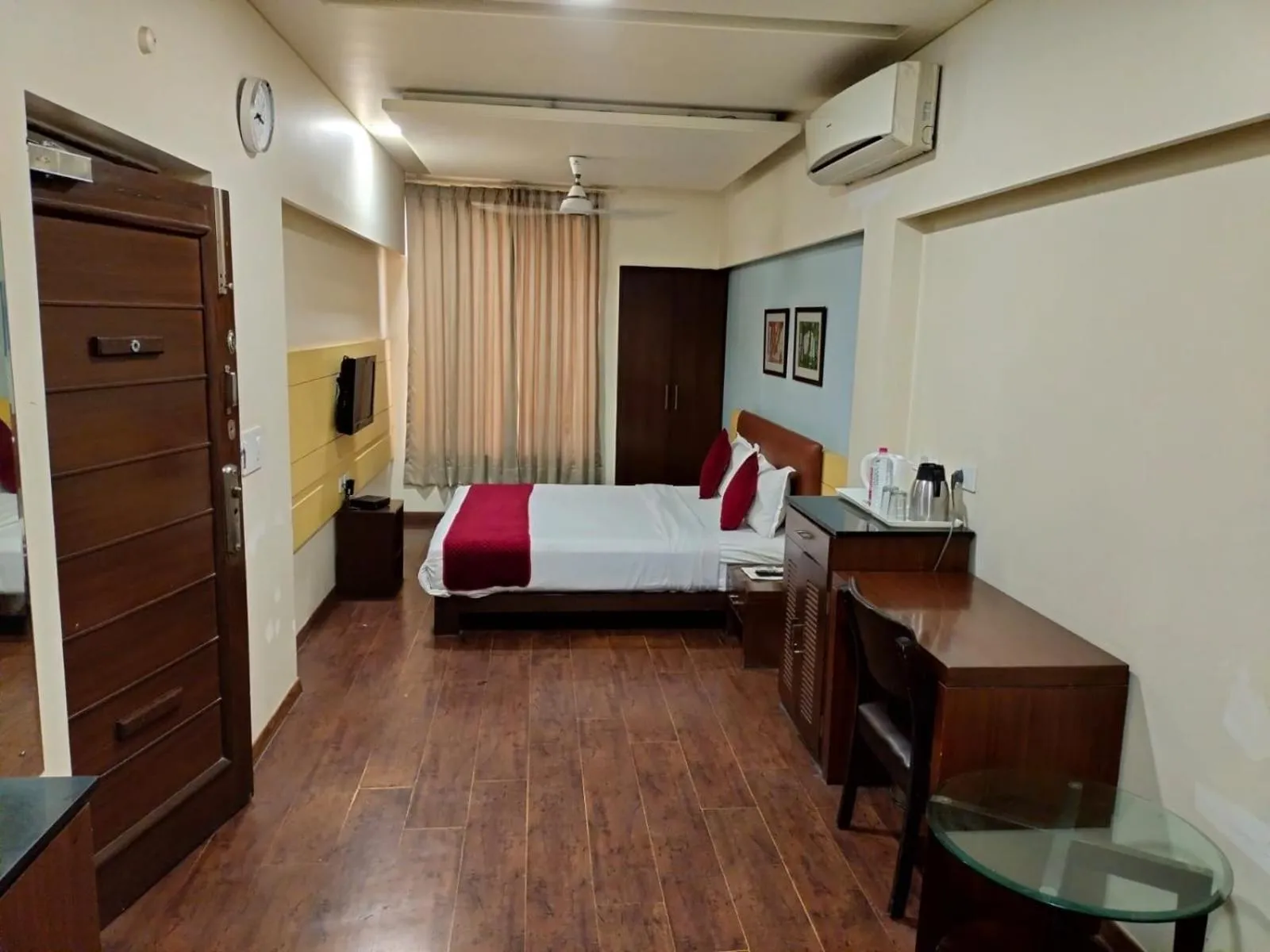 Double or Twin Room with Balcony - single occupancy in HOTEL NANGIS PRIDE