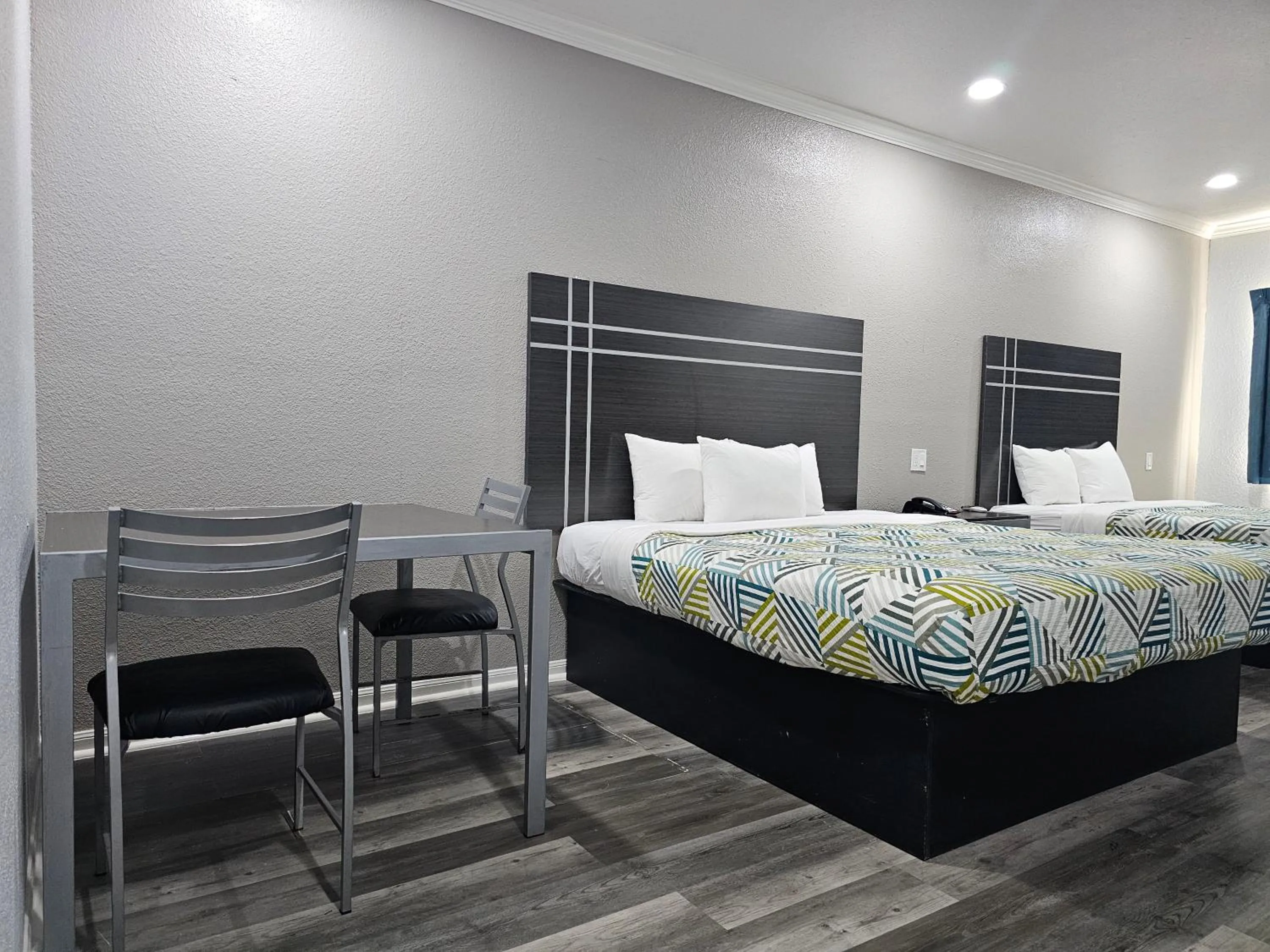 Queen Room with Two Queen Beds - Disability Access - Non-Smoking in Motel 6 Houston, TX - Hwy 249 and Fallbrook