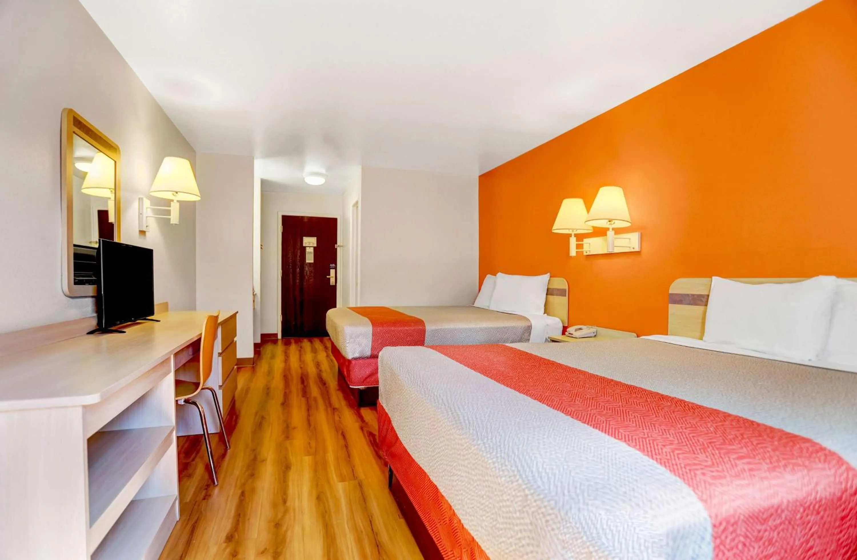 Queen Room with Two Queen Beds - single occupancy - Non-Smoking in Motel 6-Espanola, NM