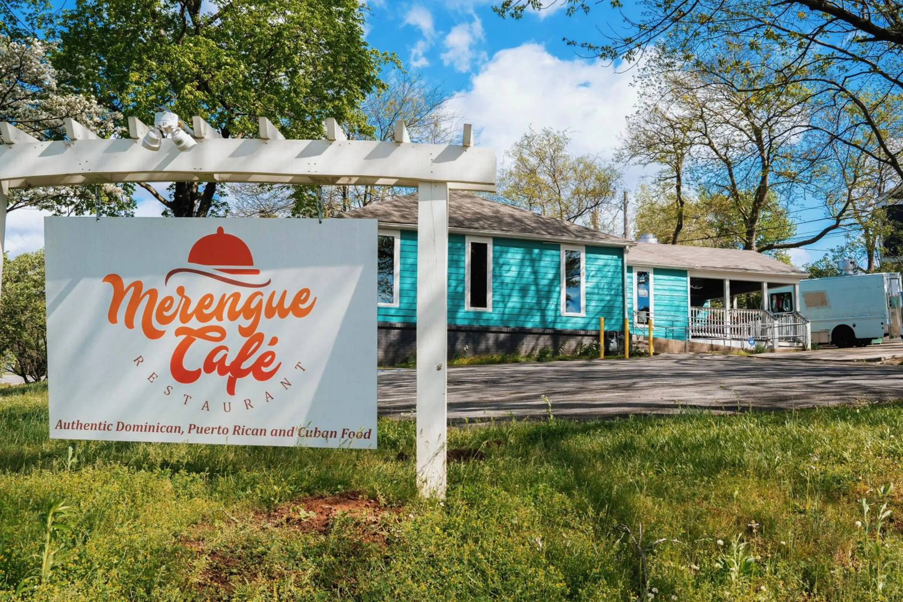 Standard Queen Room in The Iris Motel