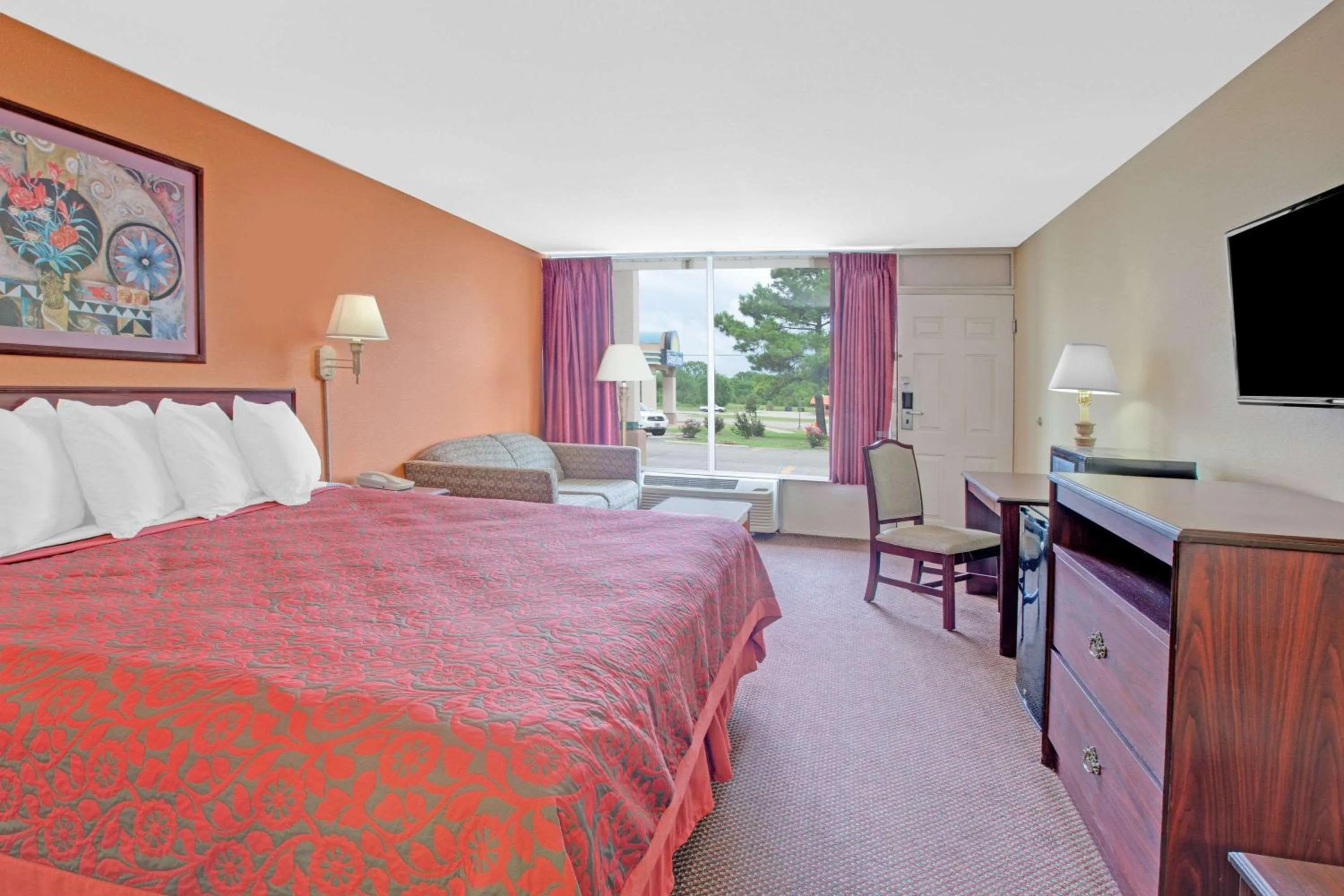 King Room - Non-Smoking in Days Inn by Wyndham Okemah