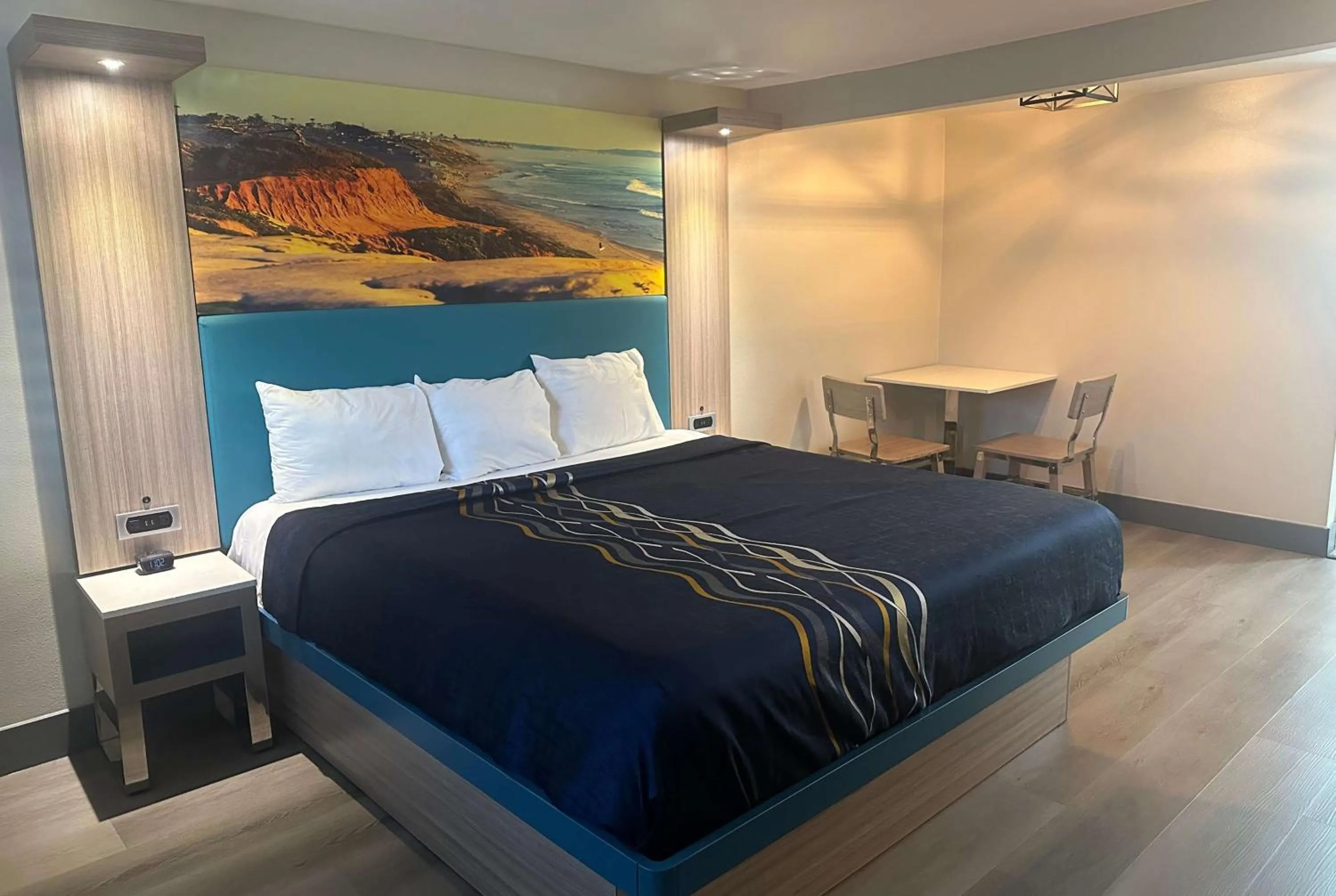 Deluxe King Room - Non-Smoking in Super 8 by Wyndham Oceanside Downtown